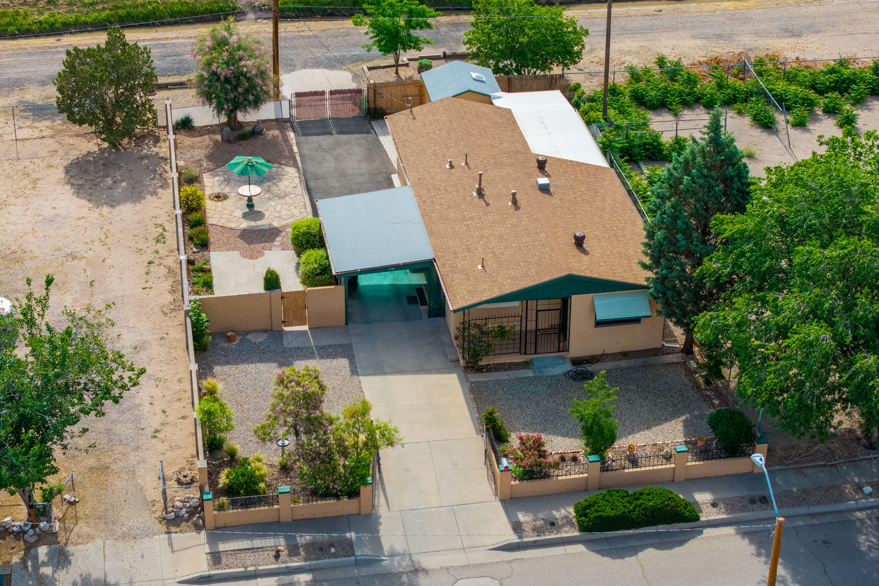1306 SAN VENITO Road NW