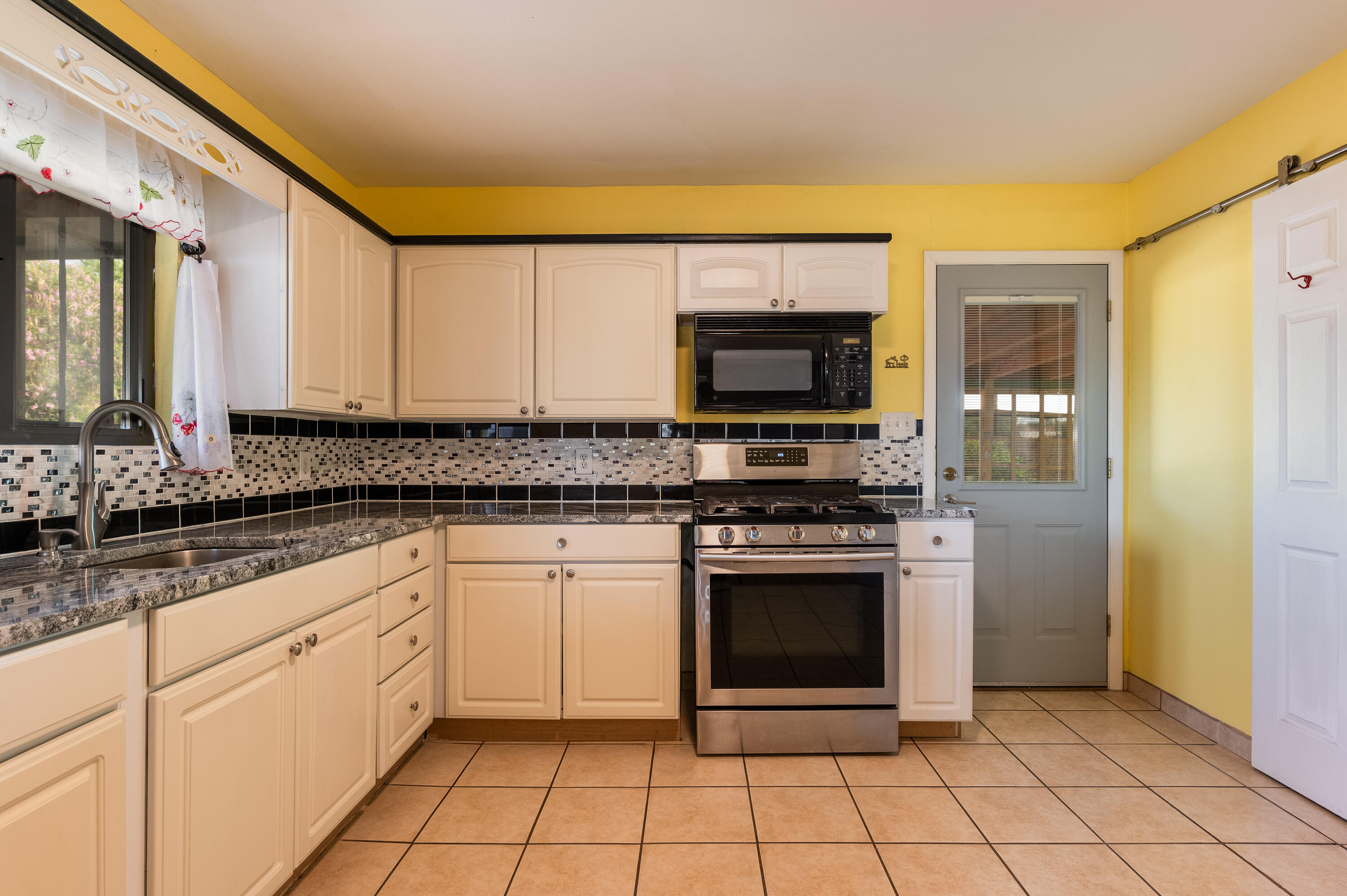 1306 SAN VENITO Road NW