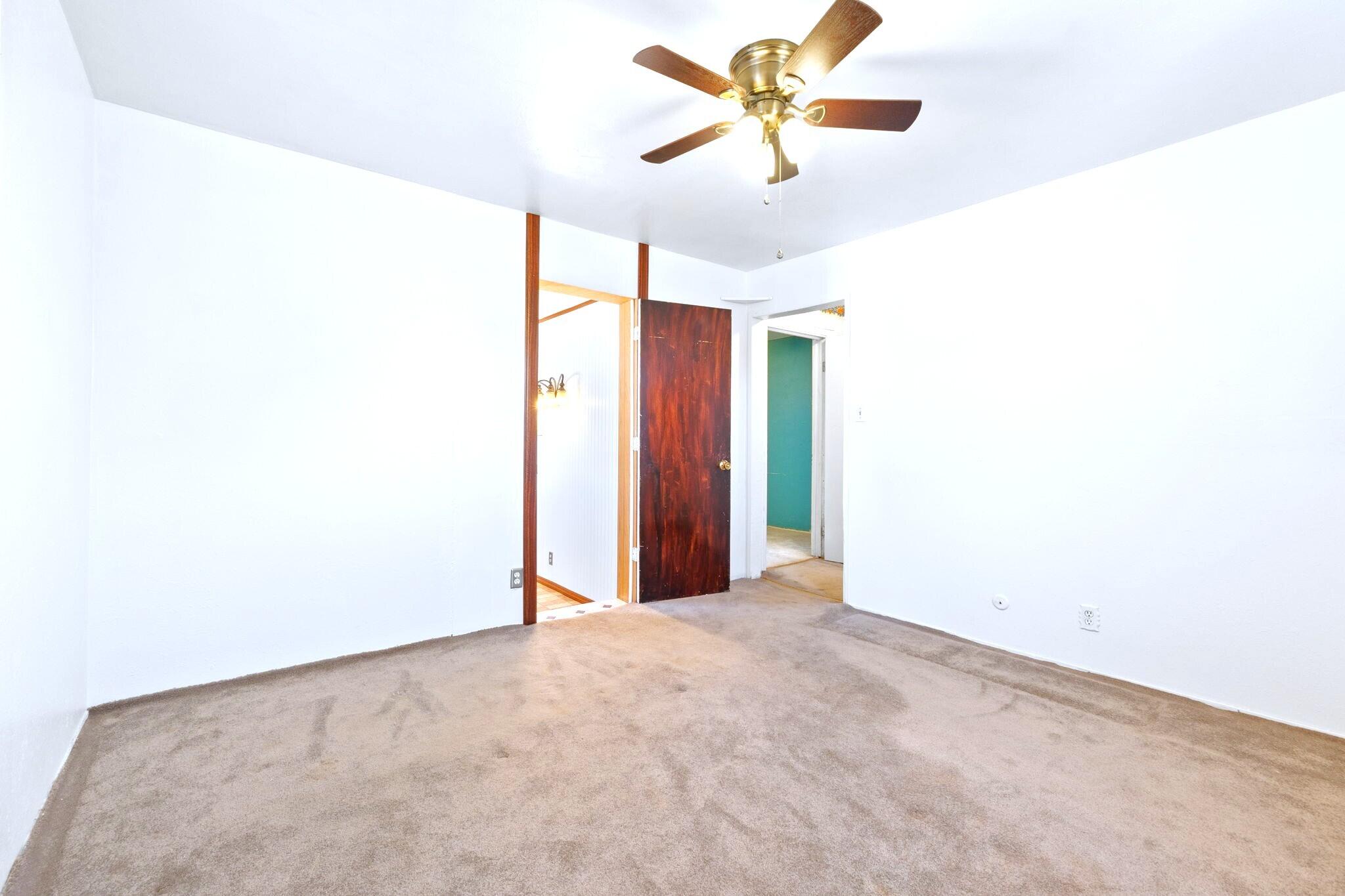 108 PHOENIX Avenue NW
