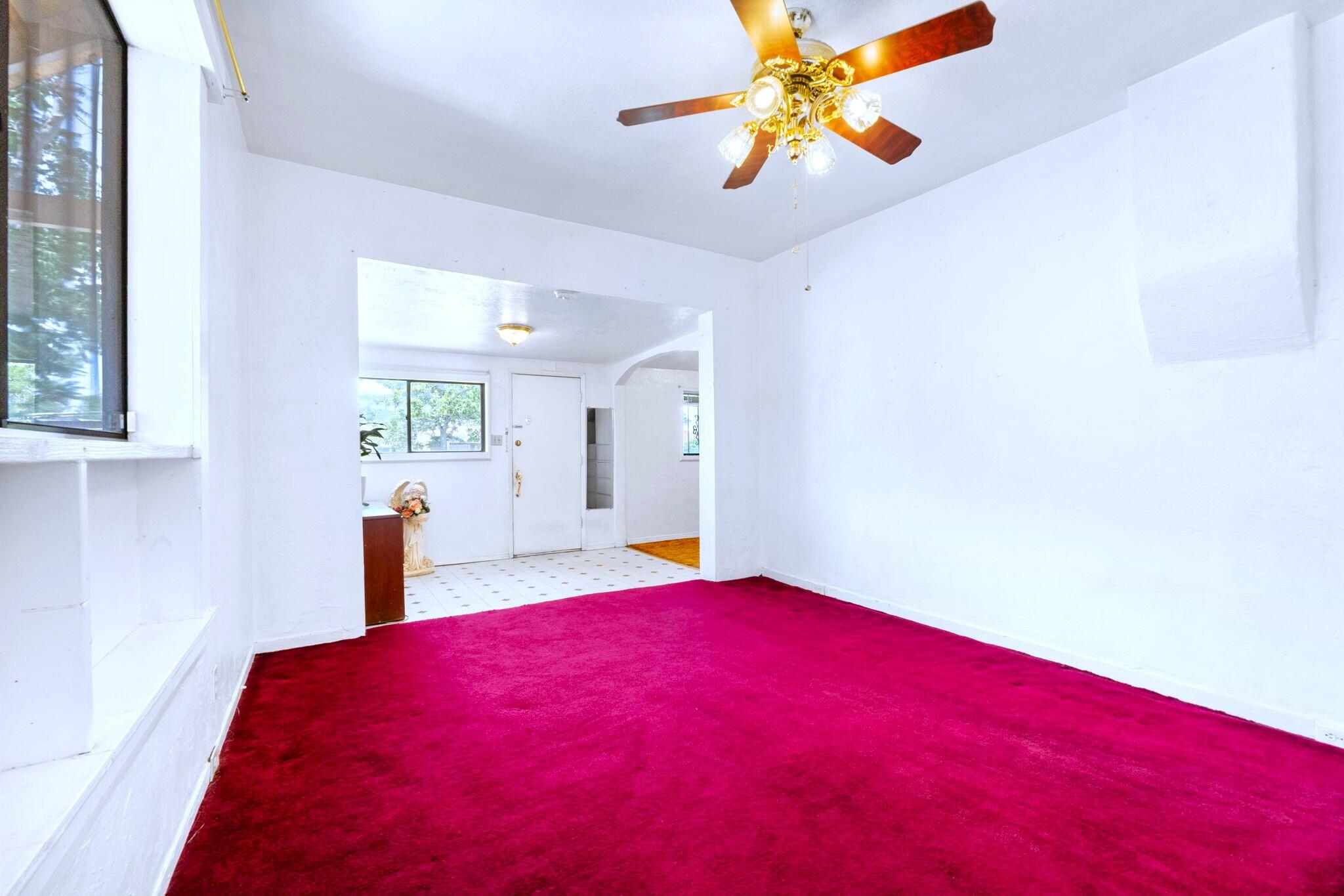 108 PHOENIX Avenue NW