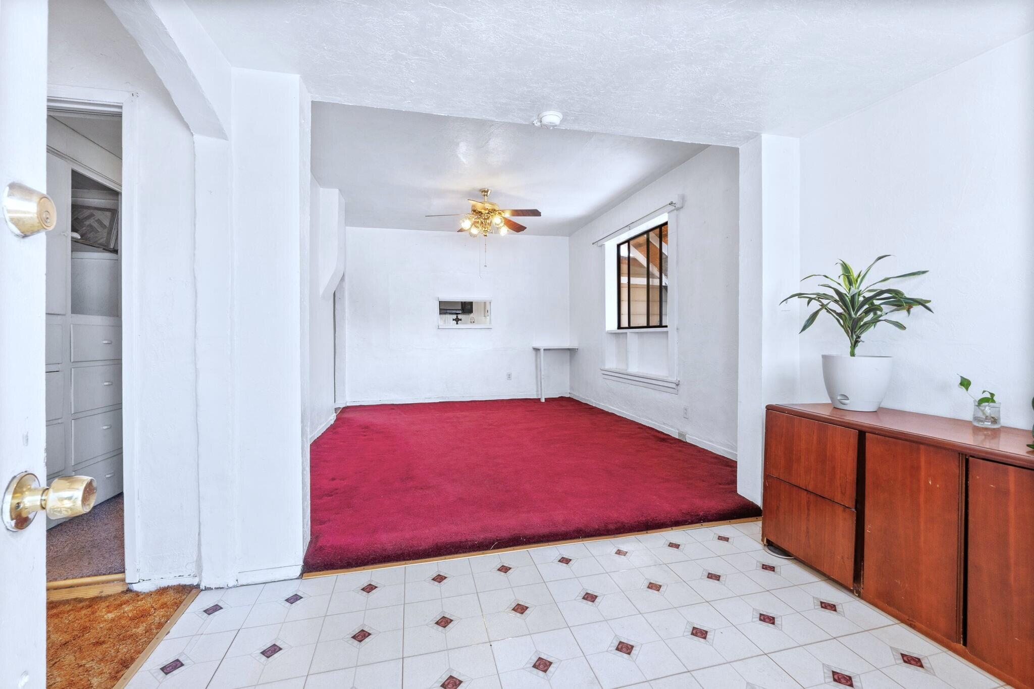108 PHOENIX Avenue NW