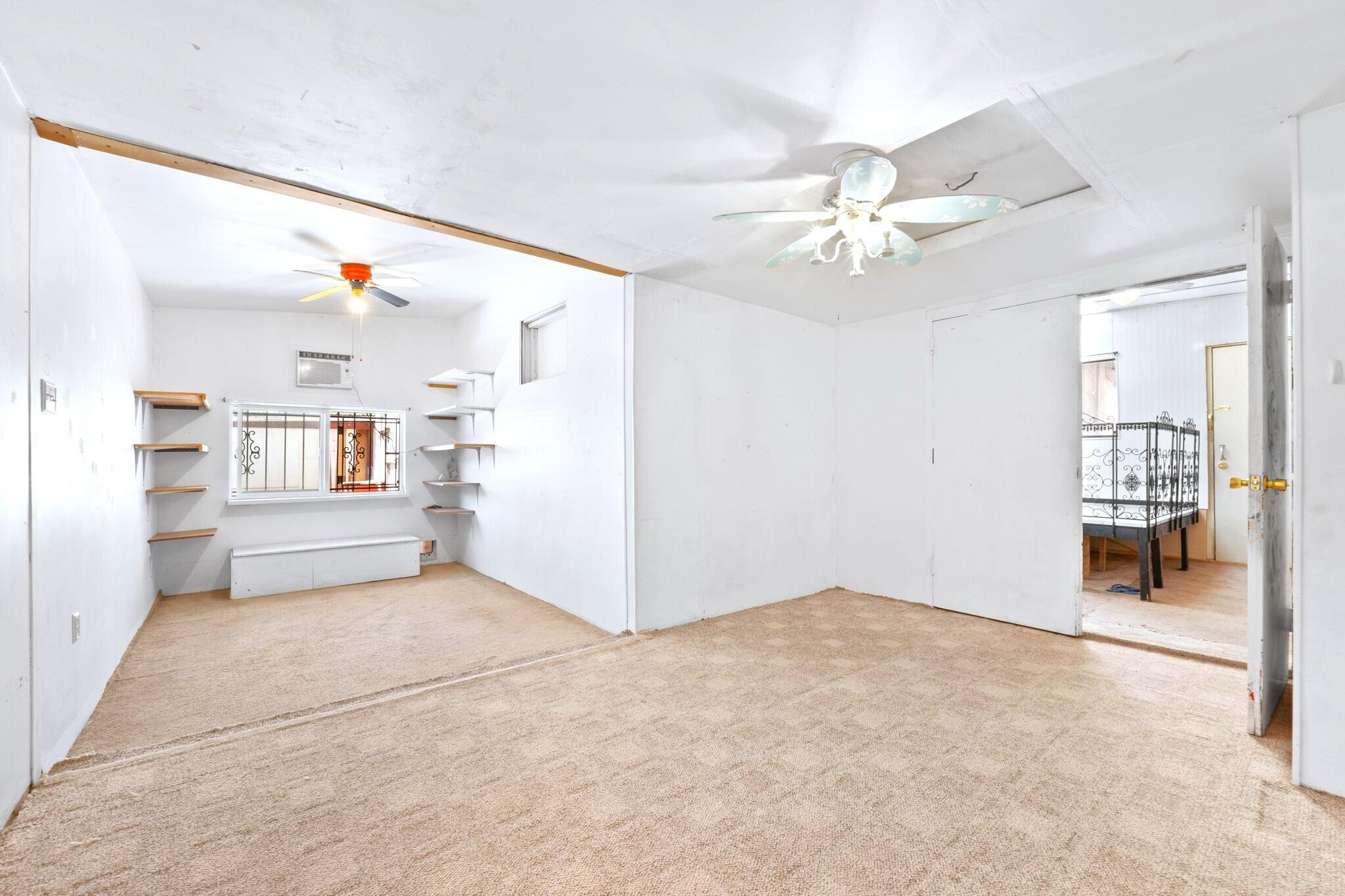 108 PHOENIX Avenue NW