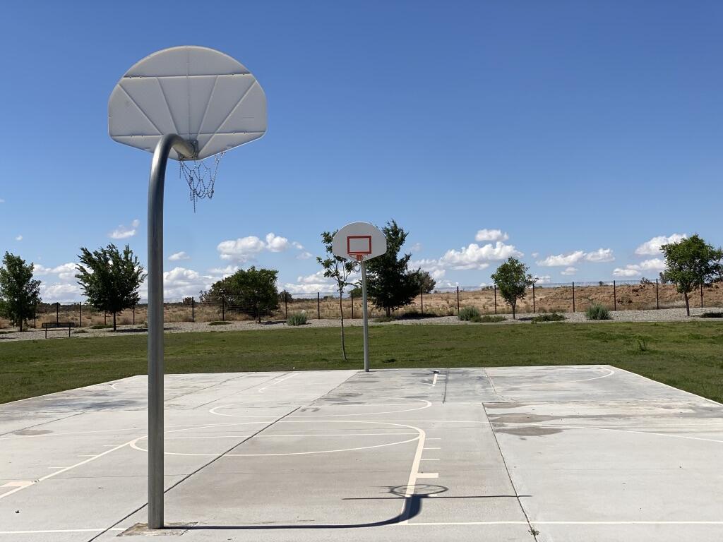 4871 LONGS PEAK Road NE