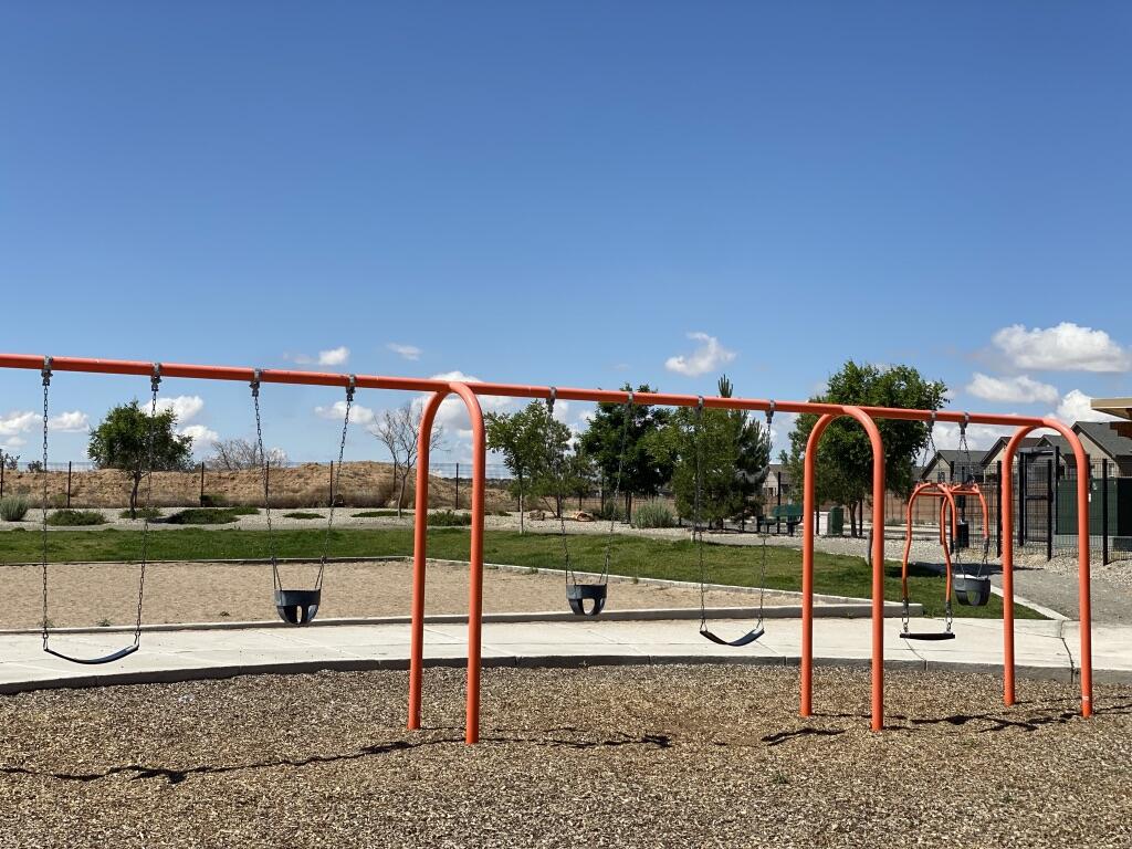 4871 LONGS PEAK Road NE