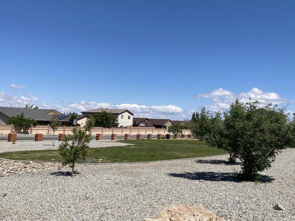 4871 LONGS PEAK Road NE