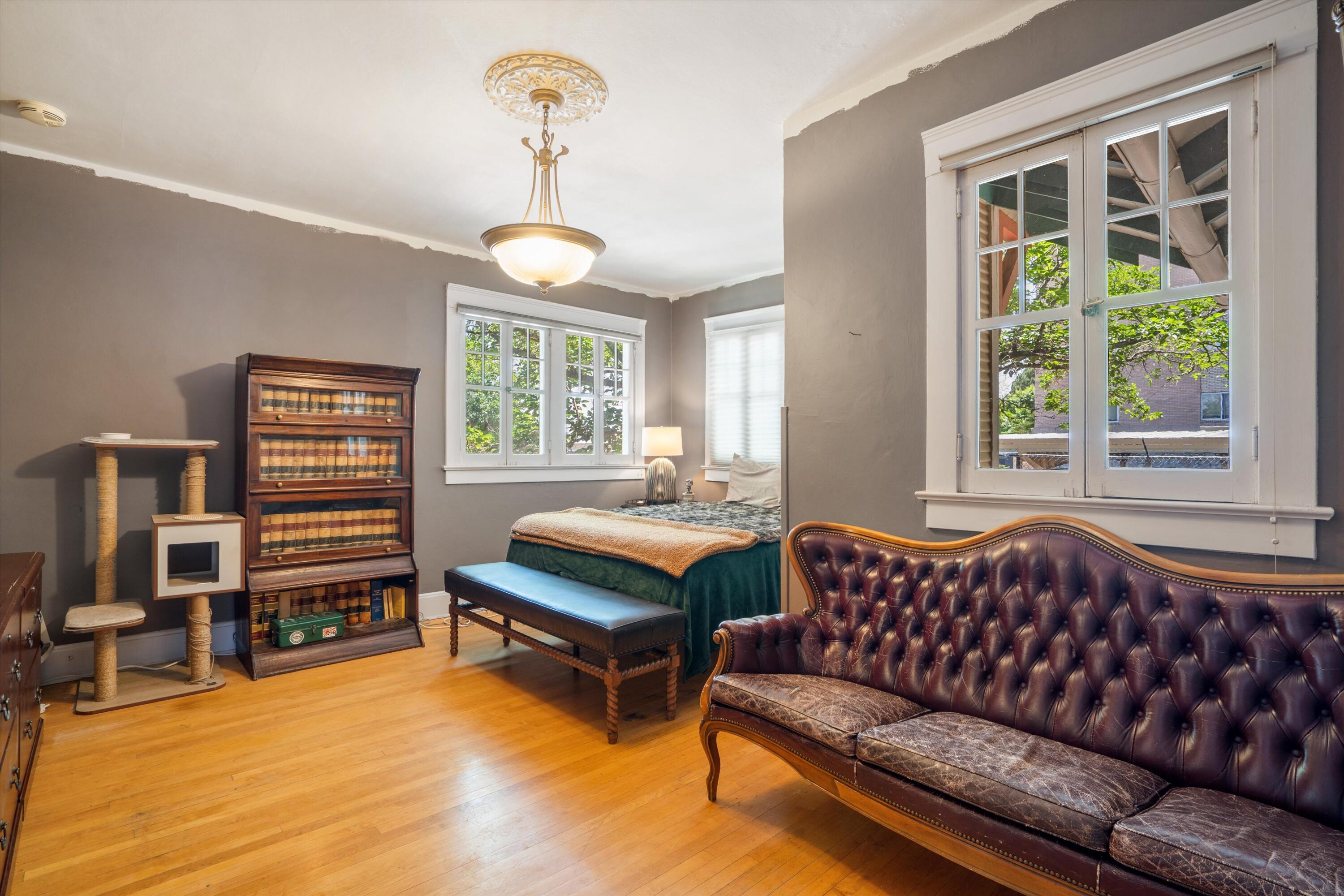 116 14TH Street SW