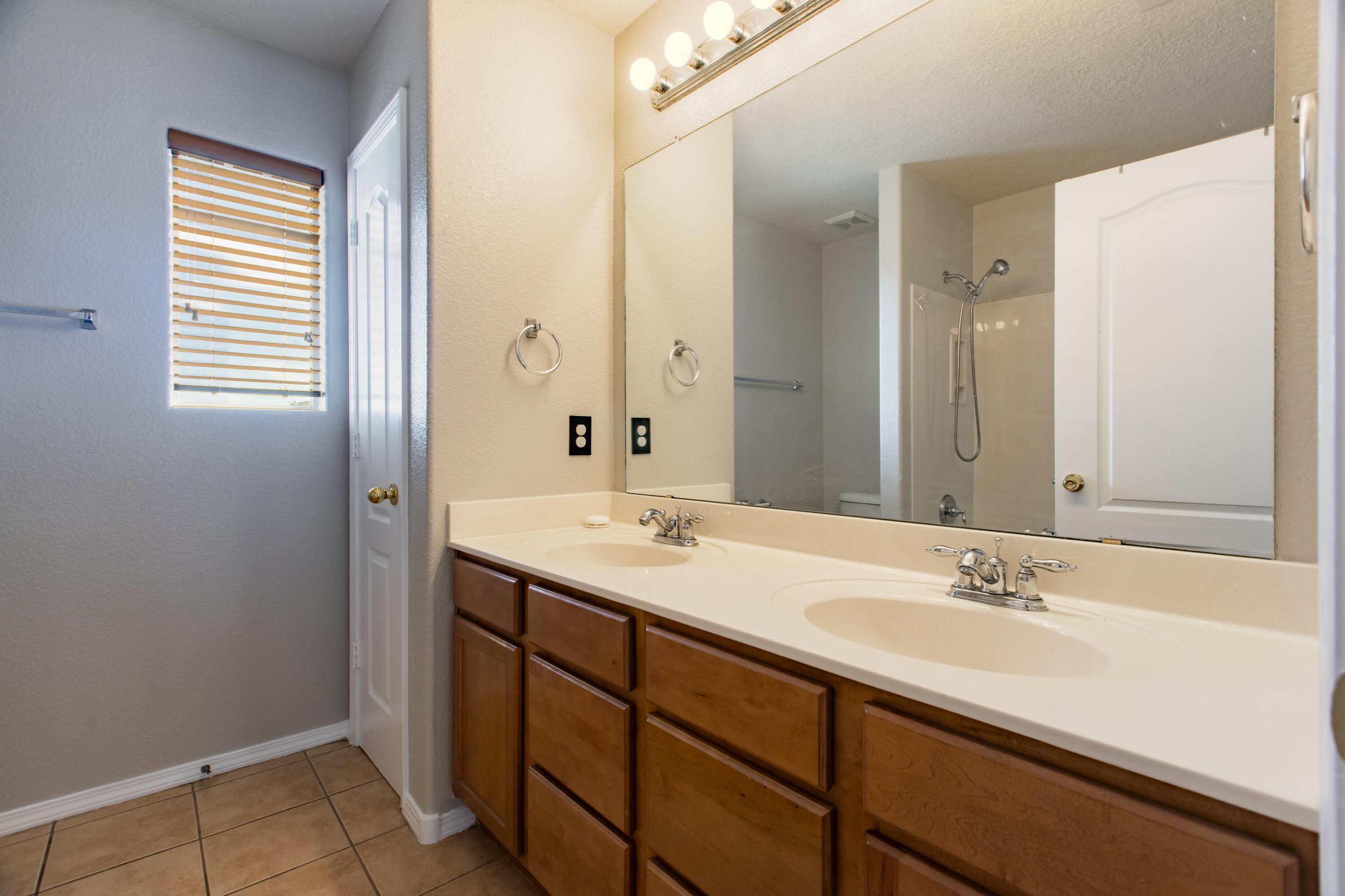 3605 OASIS SPRINGS Road NE