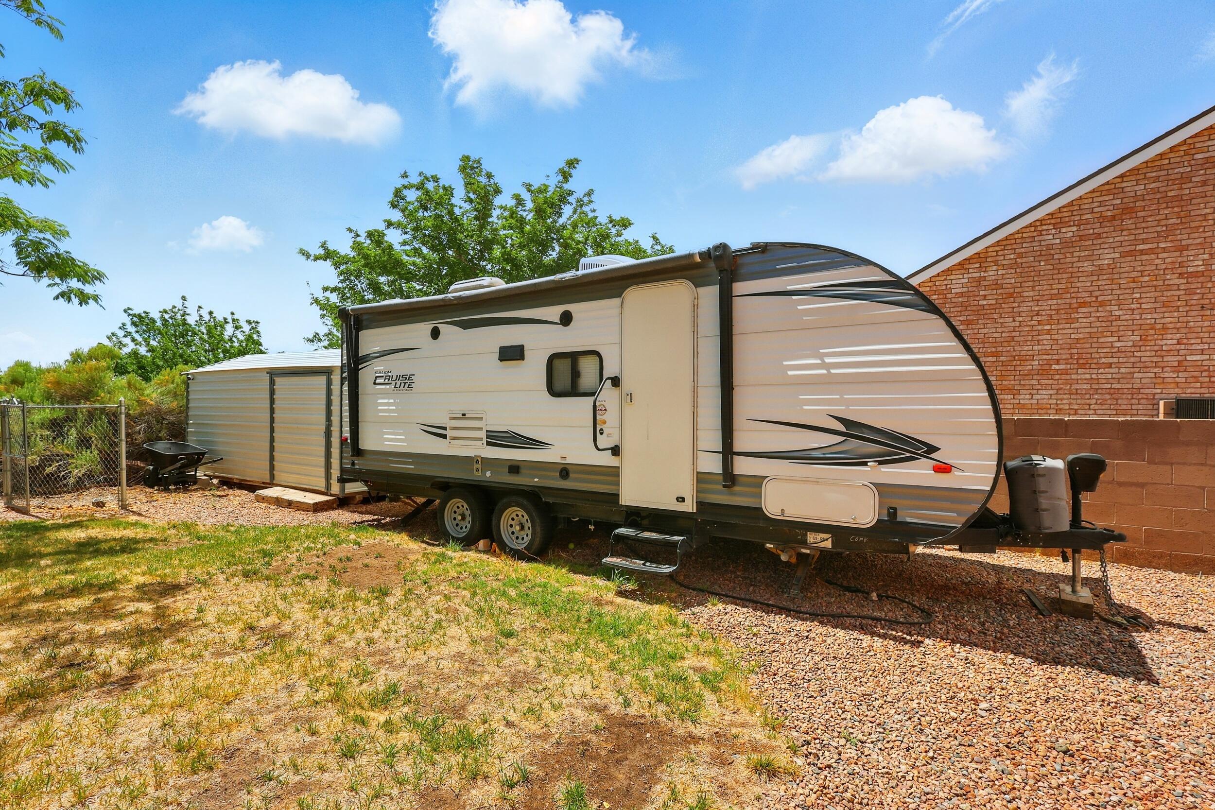 1401 CERRO CRESTADO Drive NW