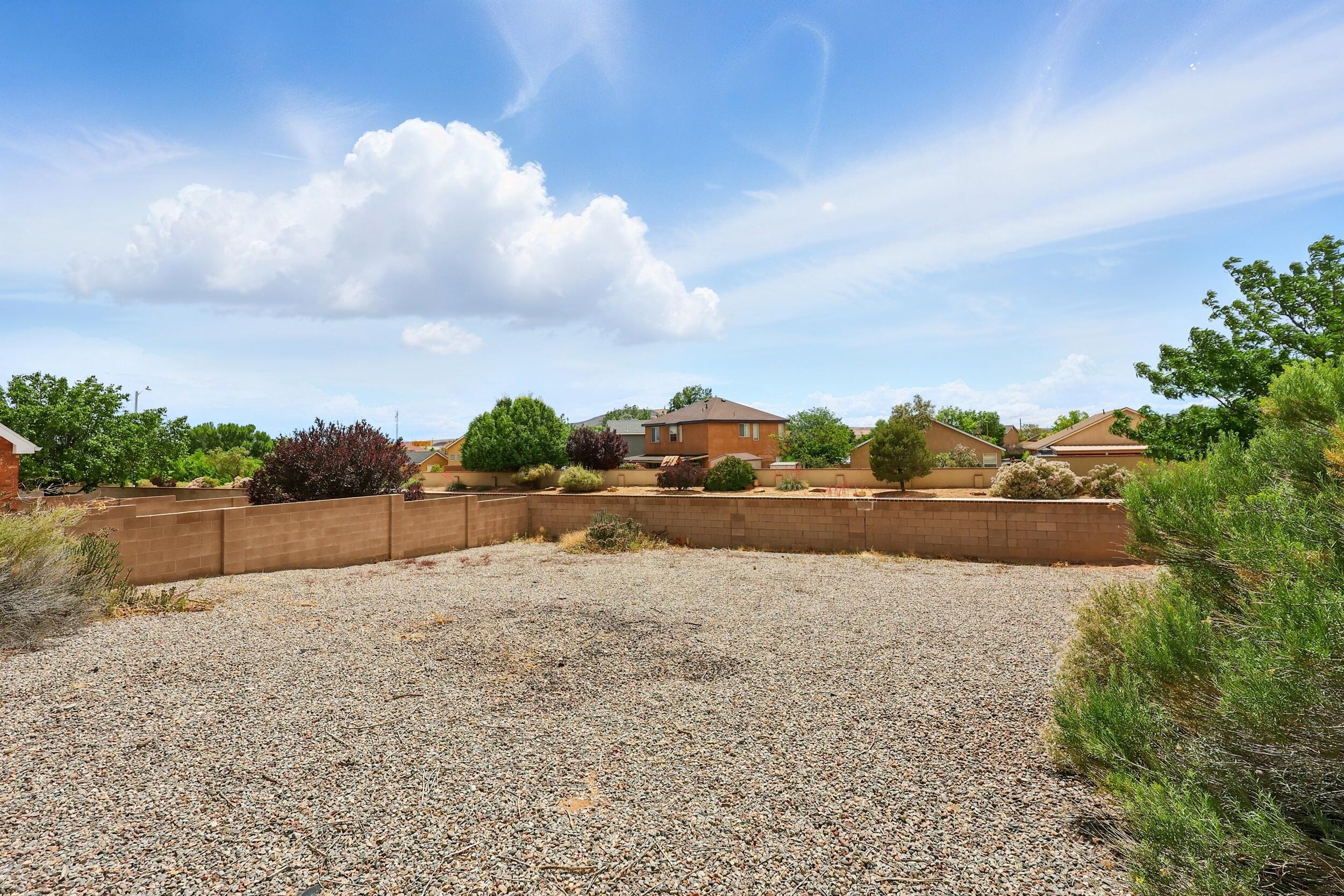 1401 CERRO CRESTADO Drive NW