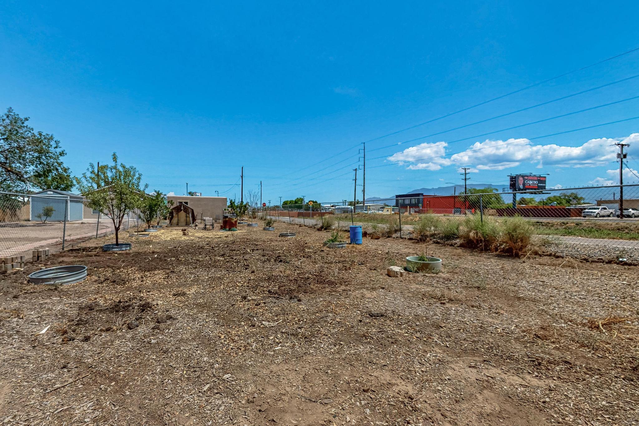 202 AZTEC Road NW