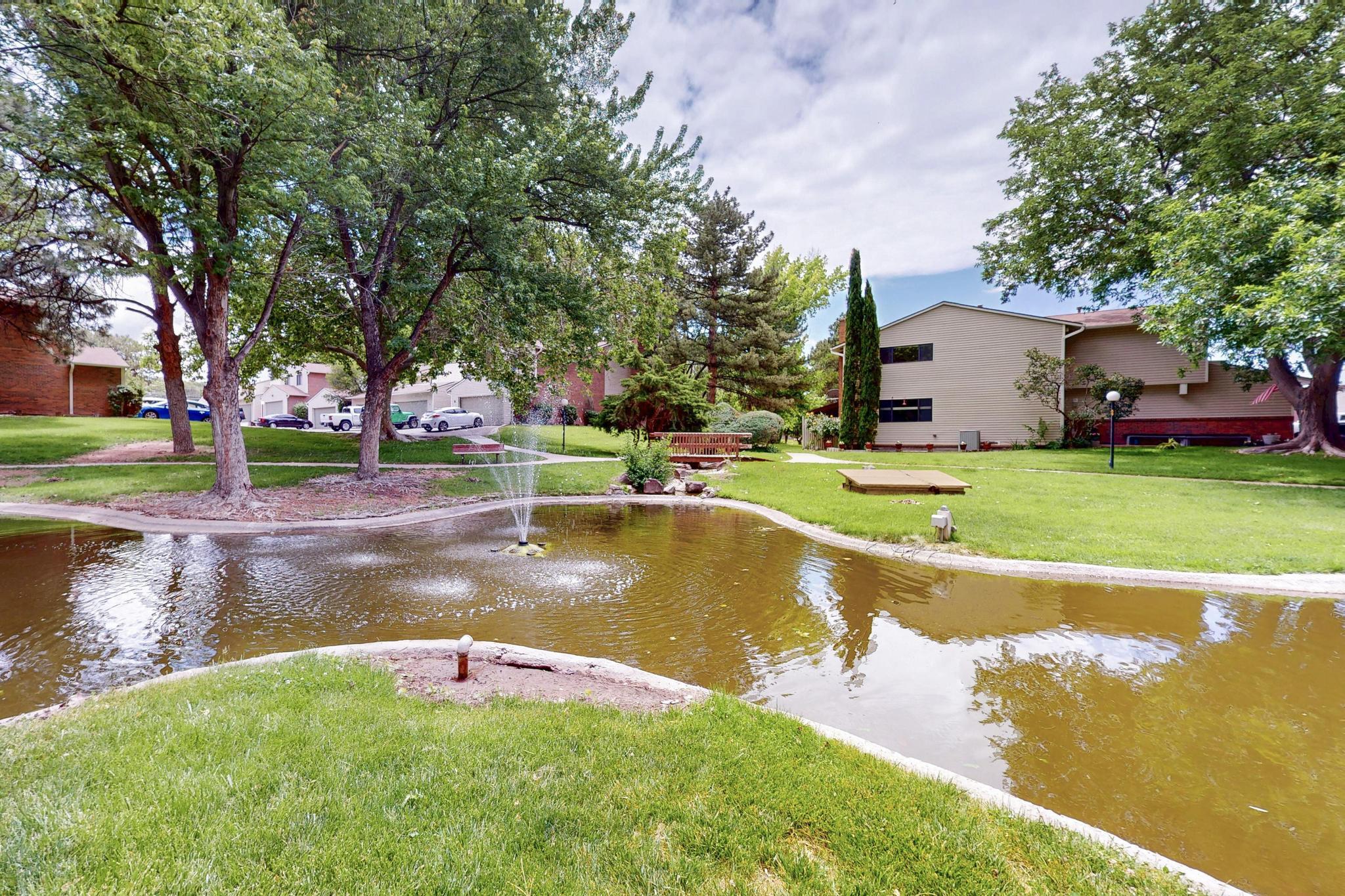 9 WESTLAKE Drive NE