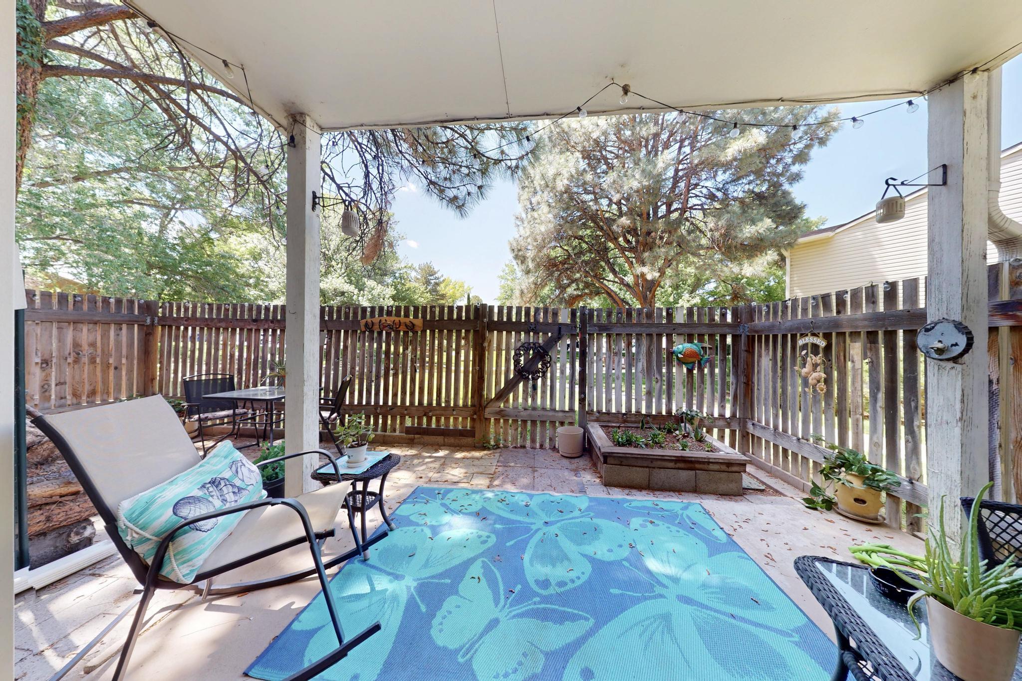 9 WESTLAKE Drive NE