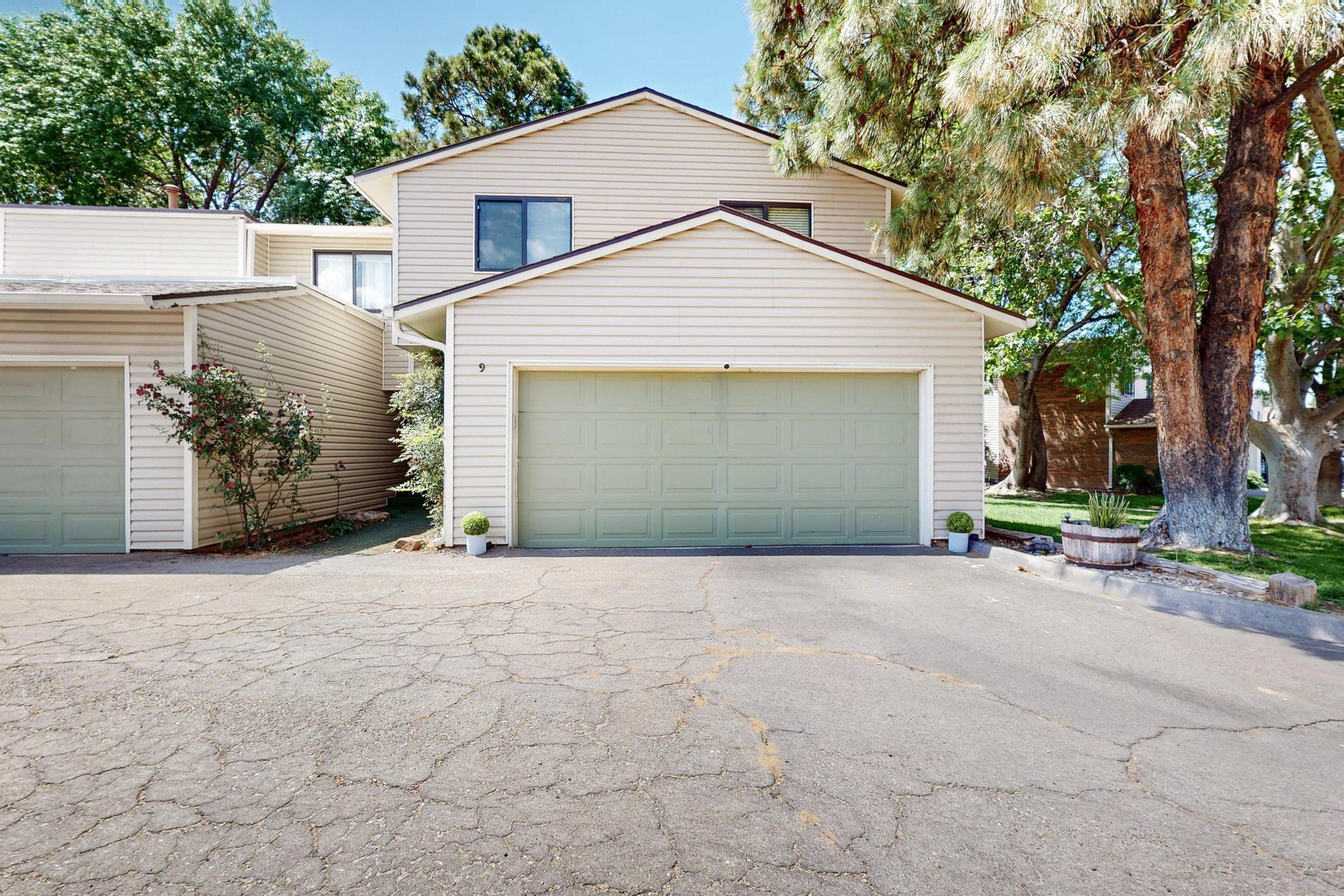 9 WESTLAKE Drive NE
