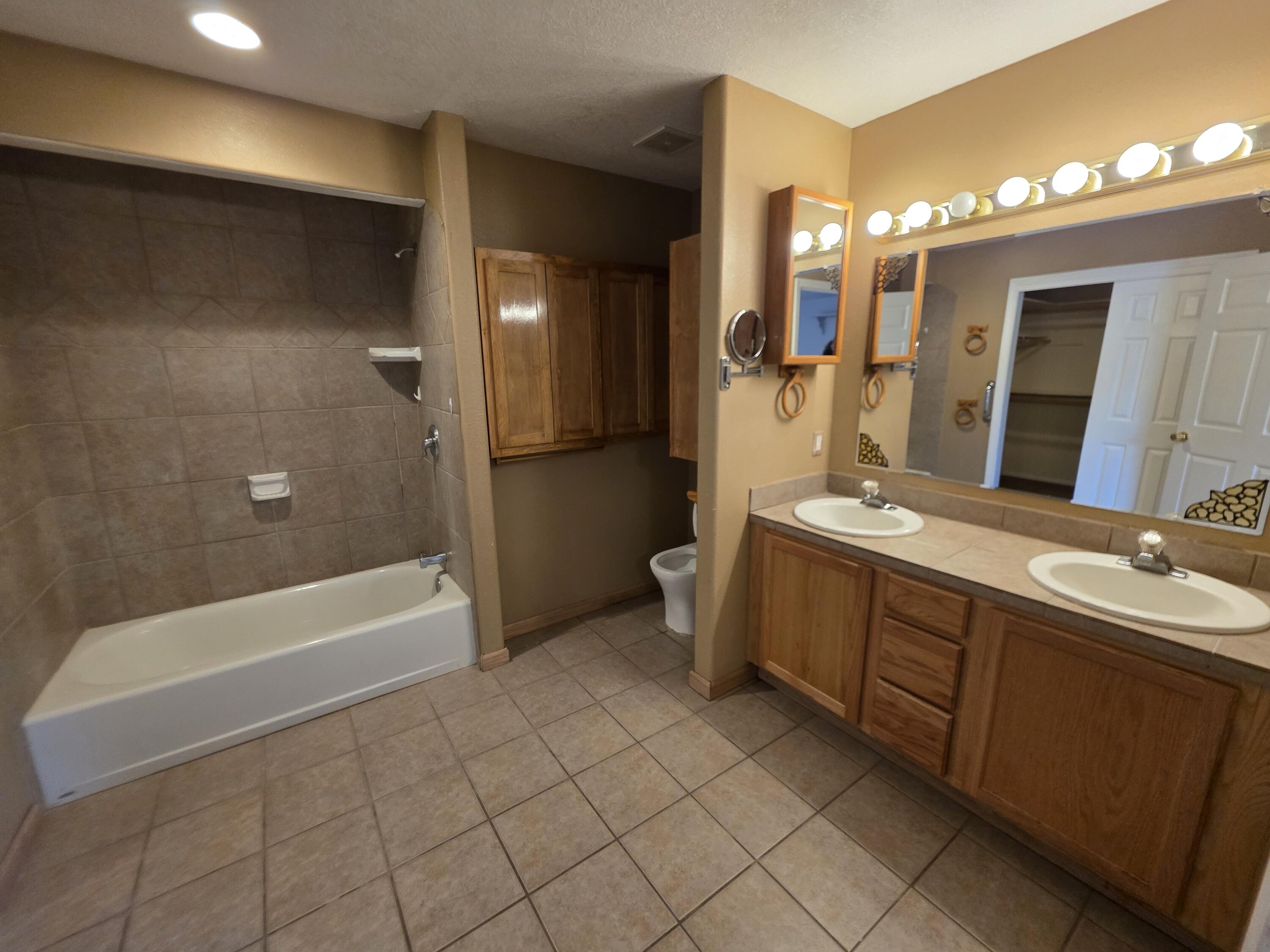 8 REVELATIONS Place SW
