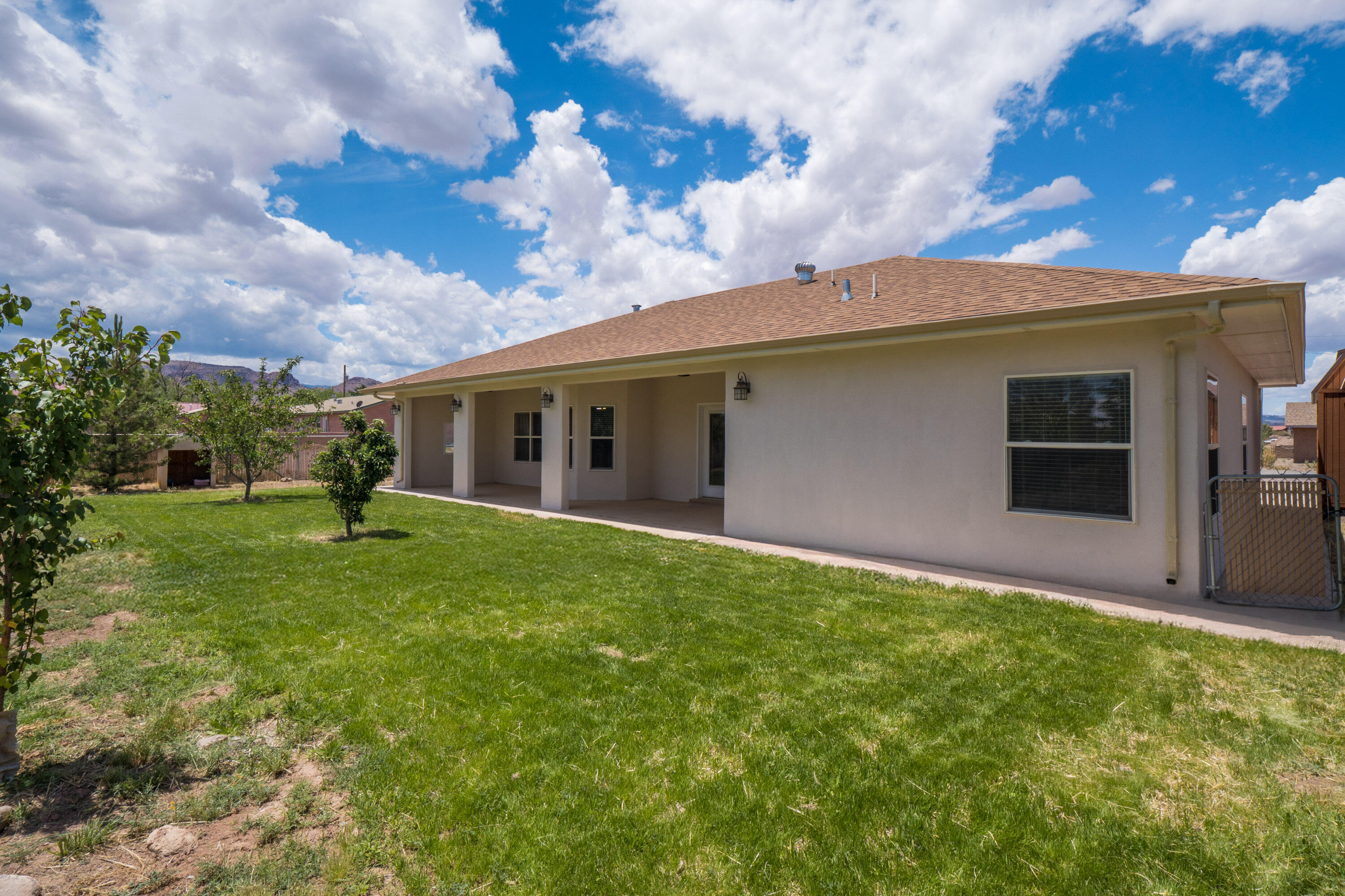 1002 EVERGREEN Drive