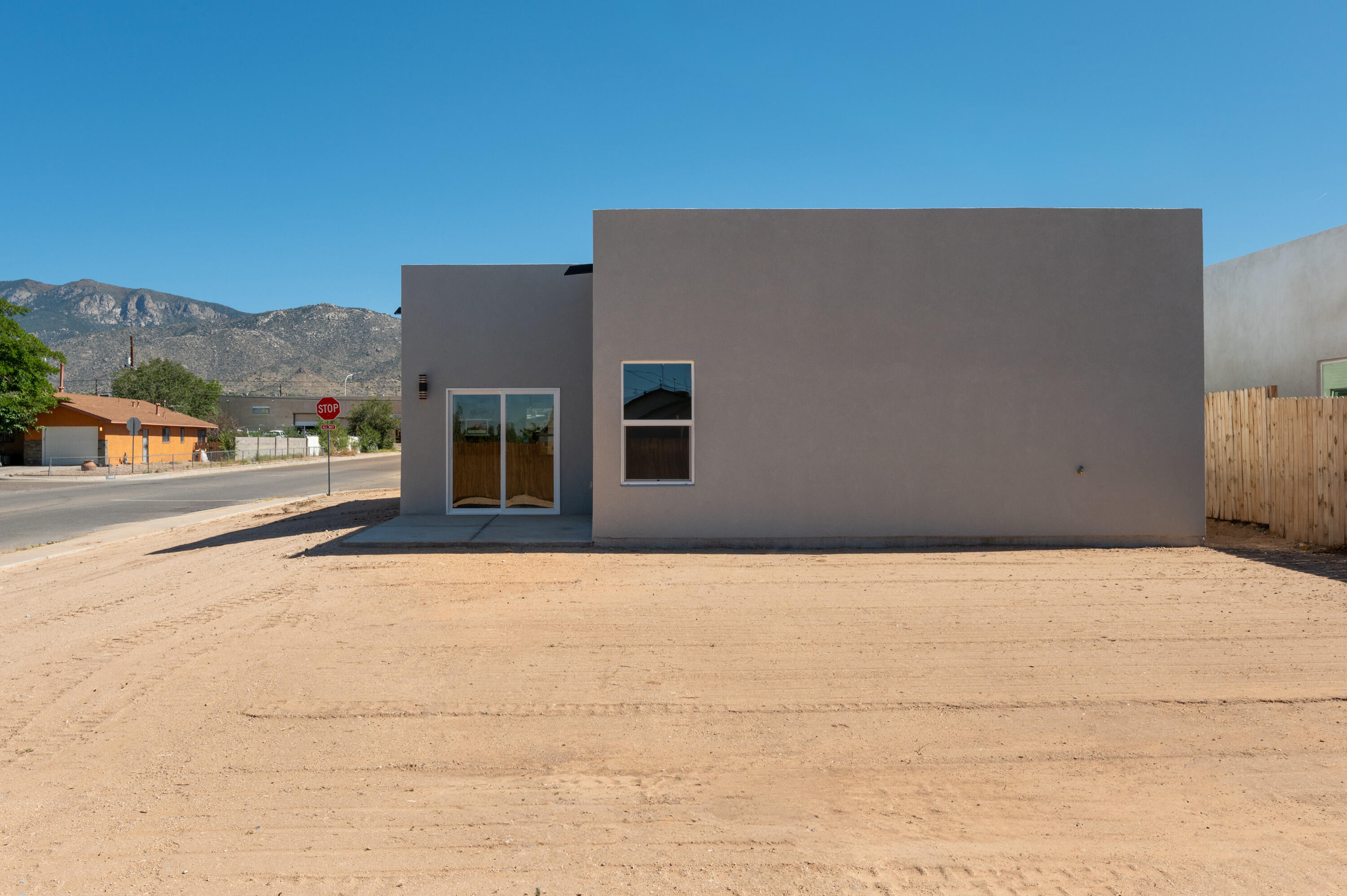 251 Maxine Street NE