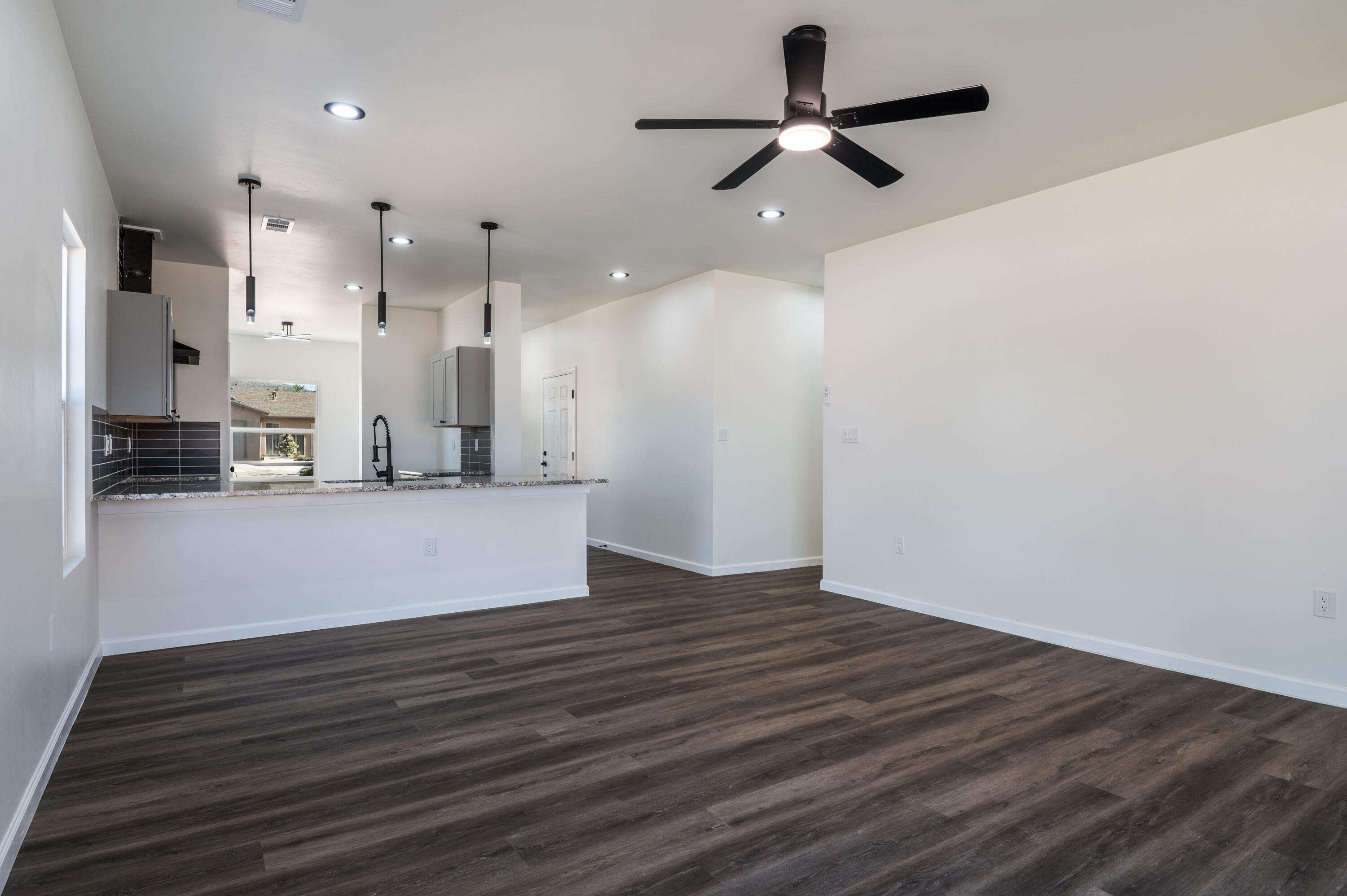 251 Maxine Street NE