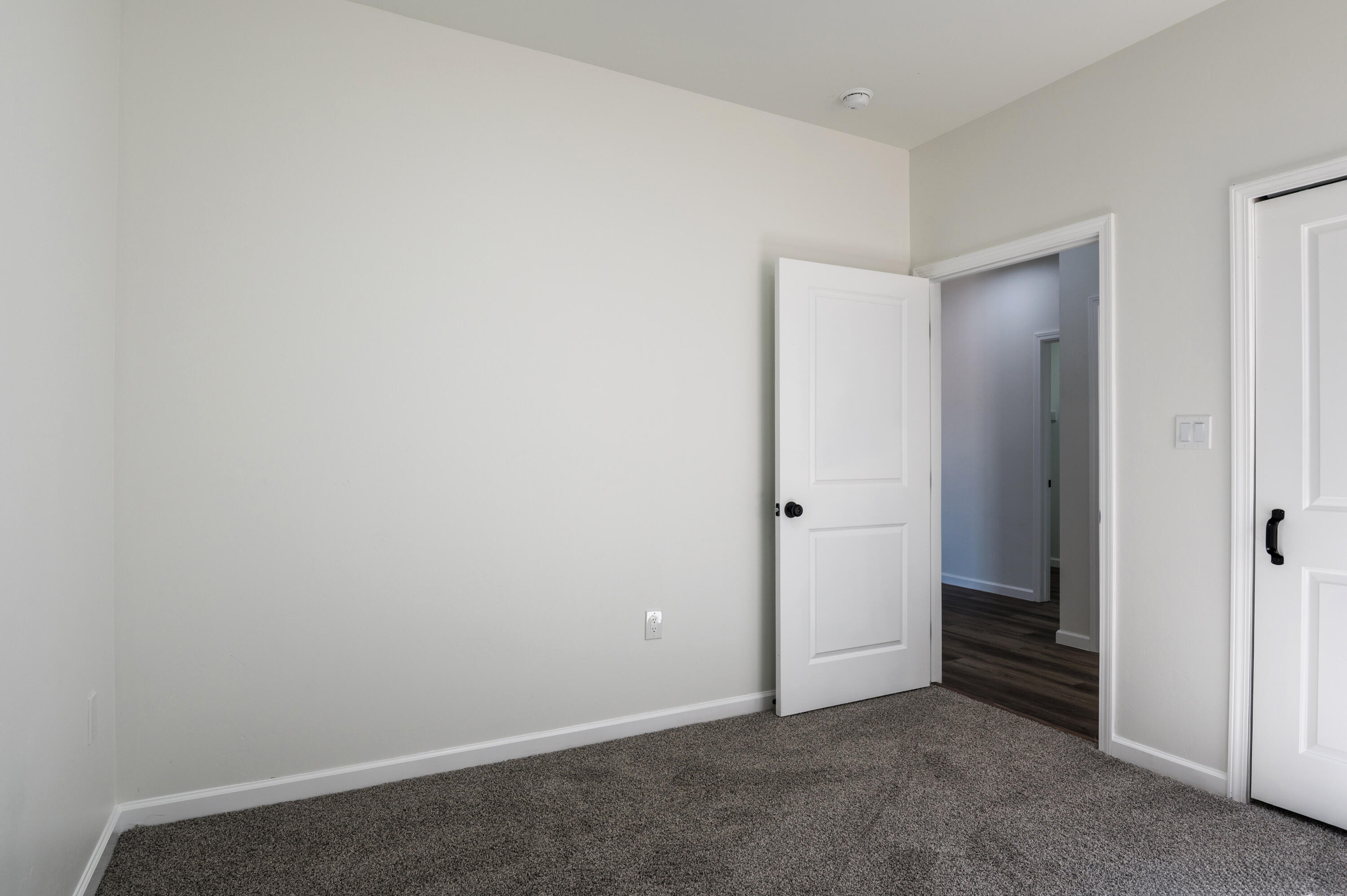 251 Maxine Street NE