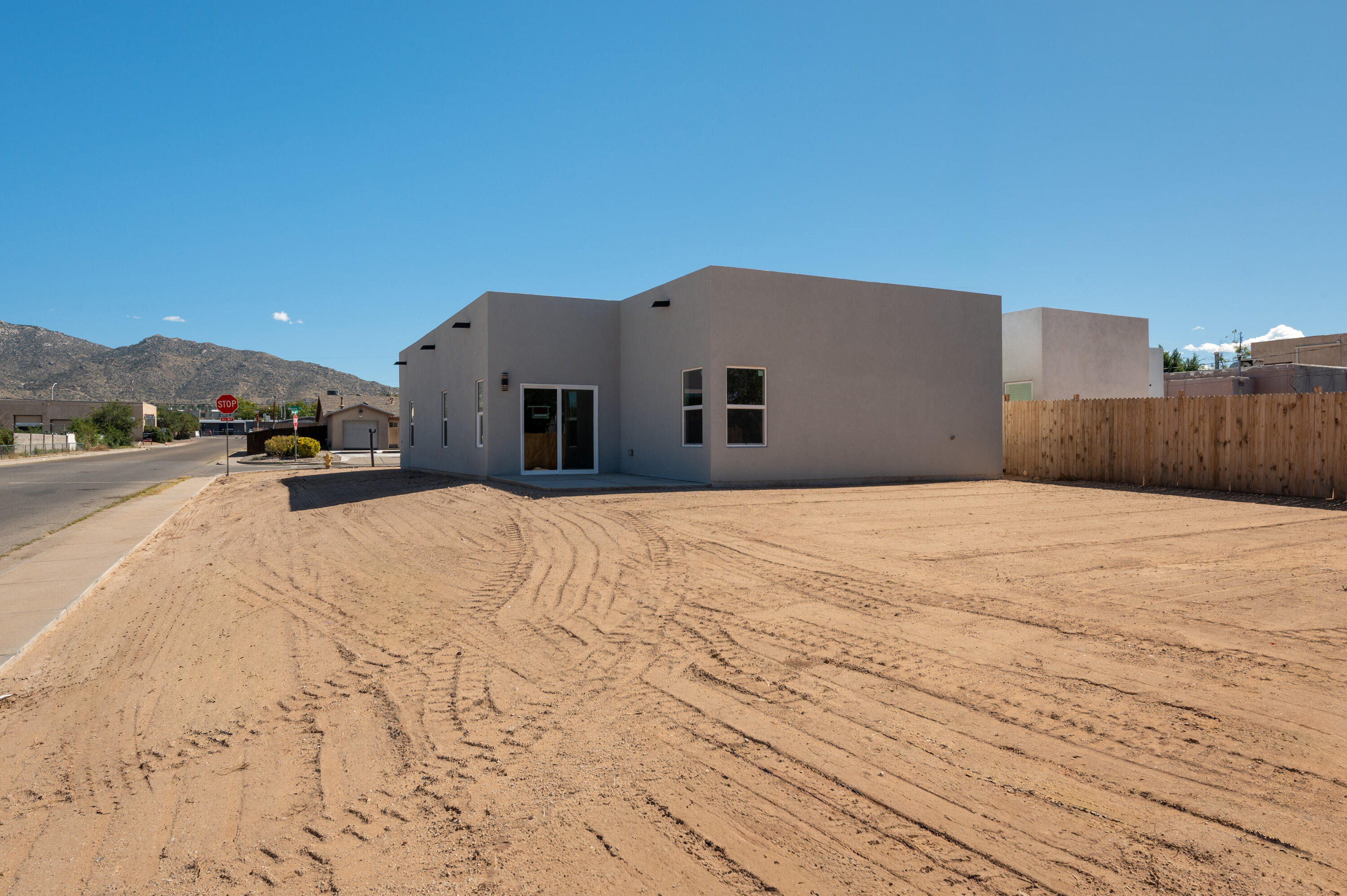 251 Maxine Street NE