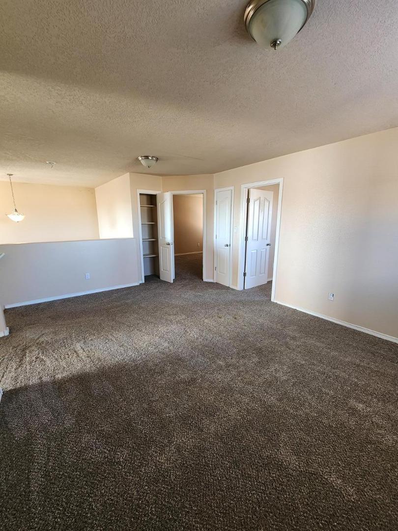 1735 Avenida Real NW