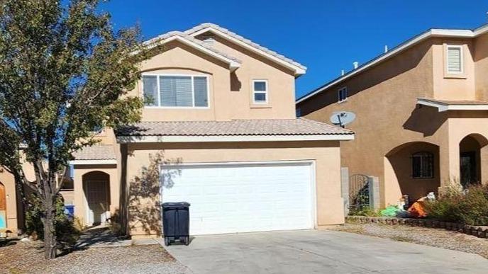 1735 Avenida Real NW