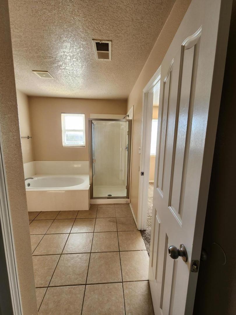 1735 Avenida Real NW