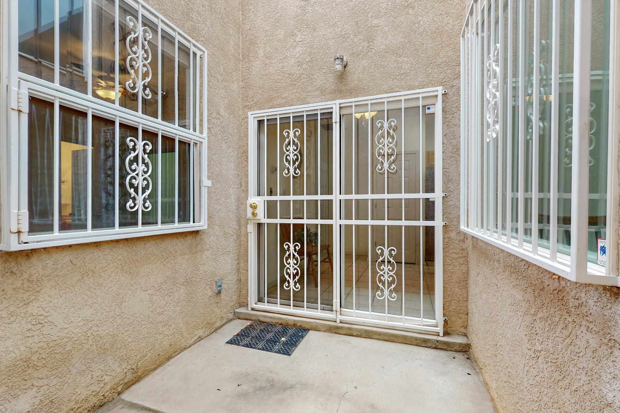 9708 Lagrima De Oro Road NE