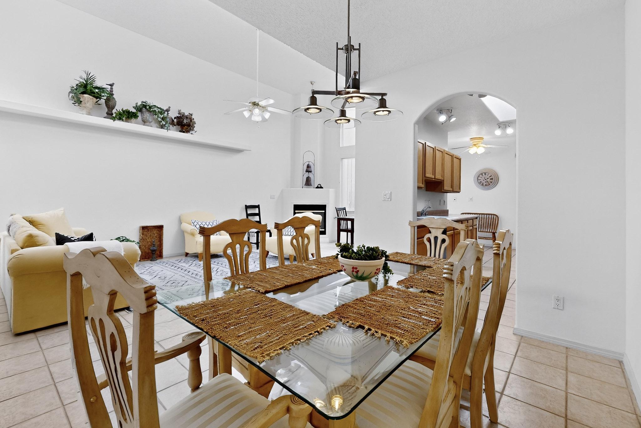 9708 Lagrima De Oro Road NE