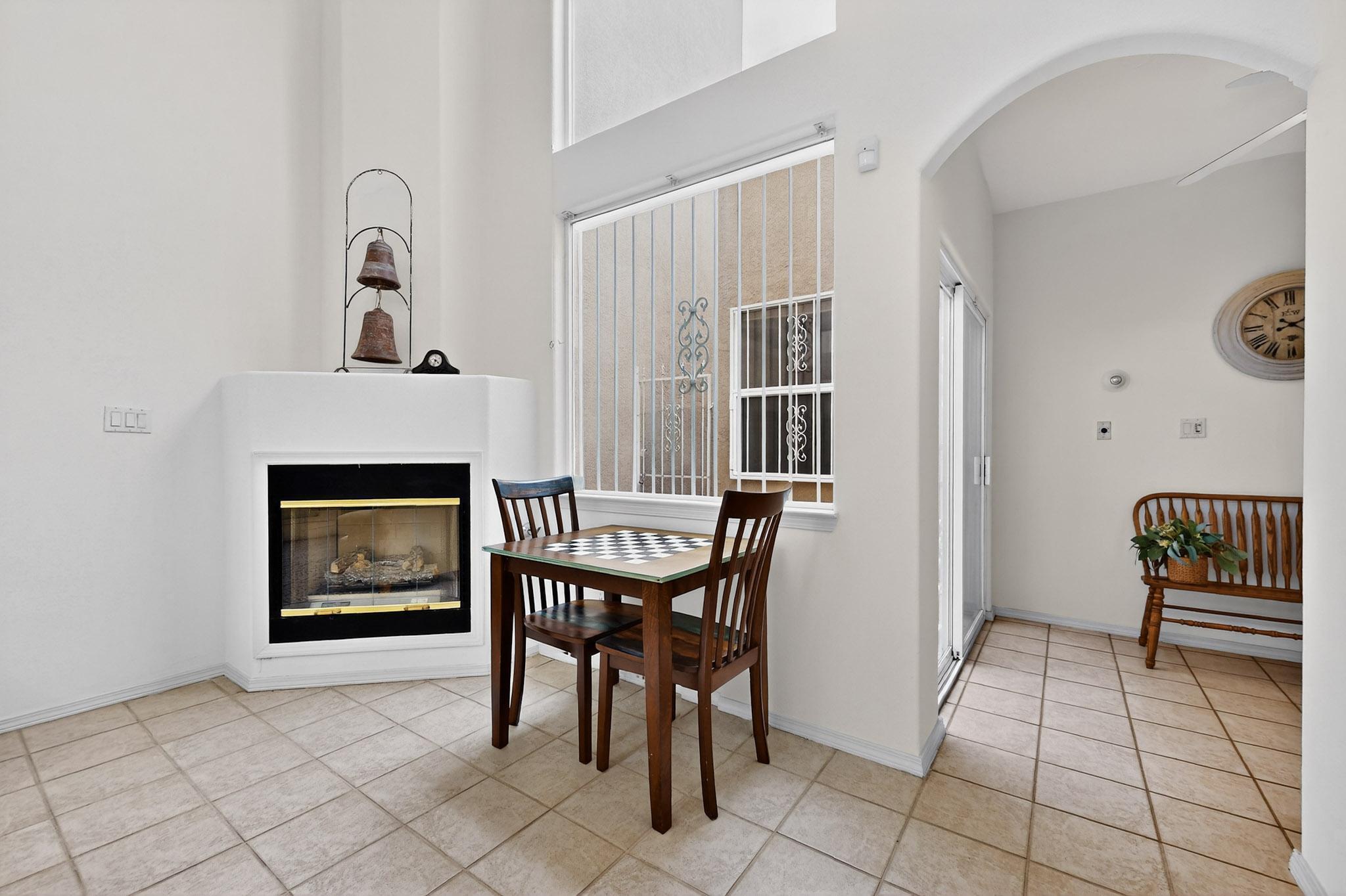 9708 Lagrima De Oro Road NE