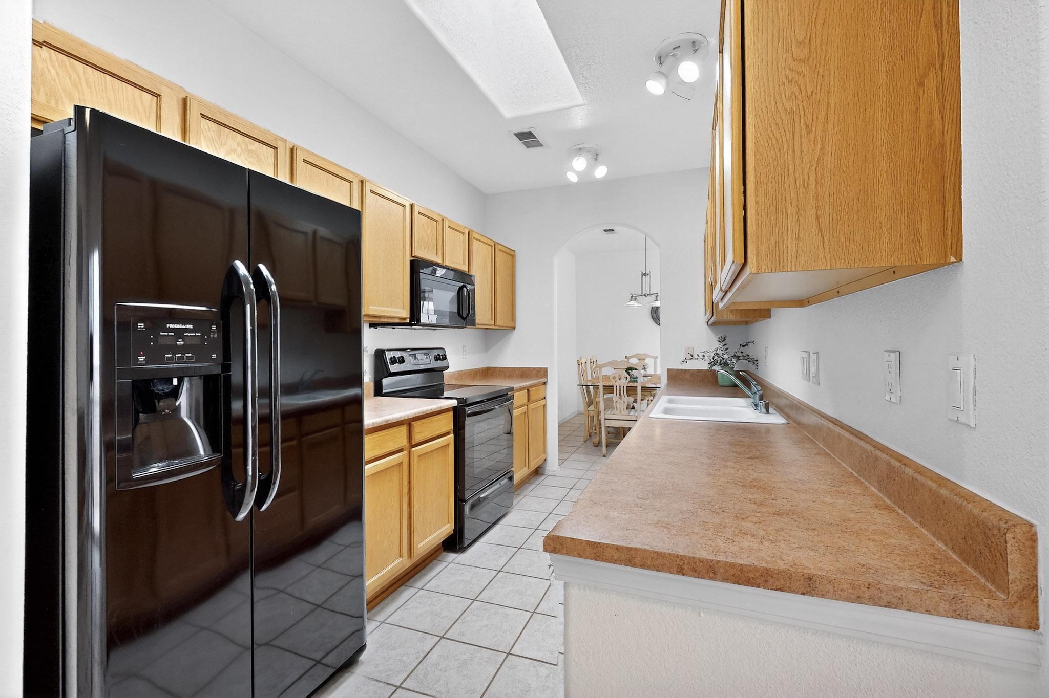 9708 Lagrima De Oro Road NE