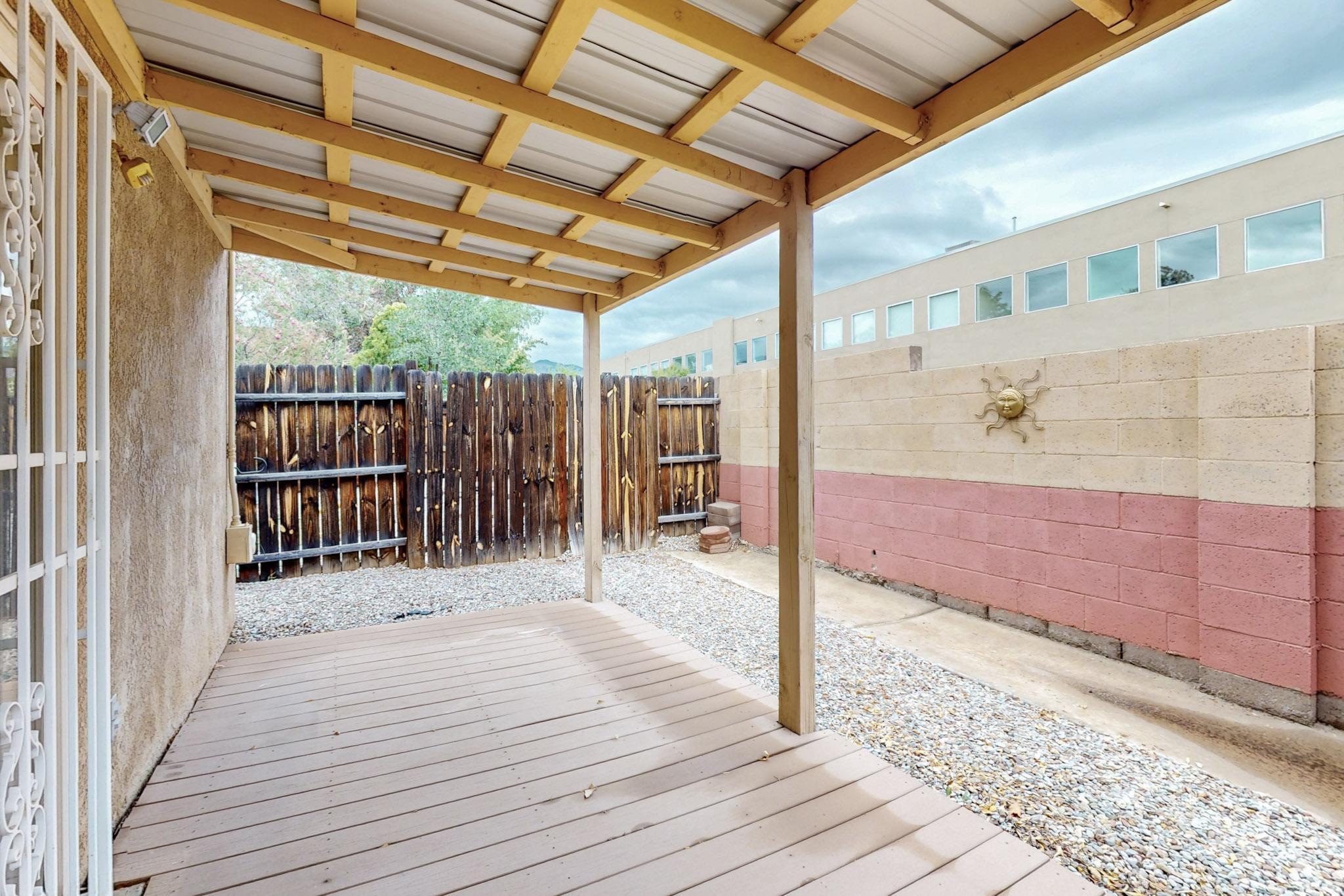 9708 Lagrima De Oro Road NE