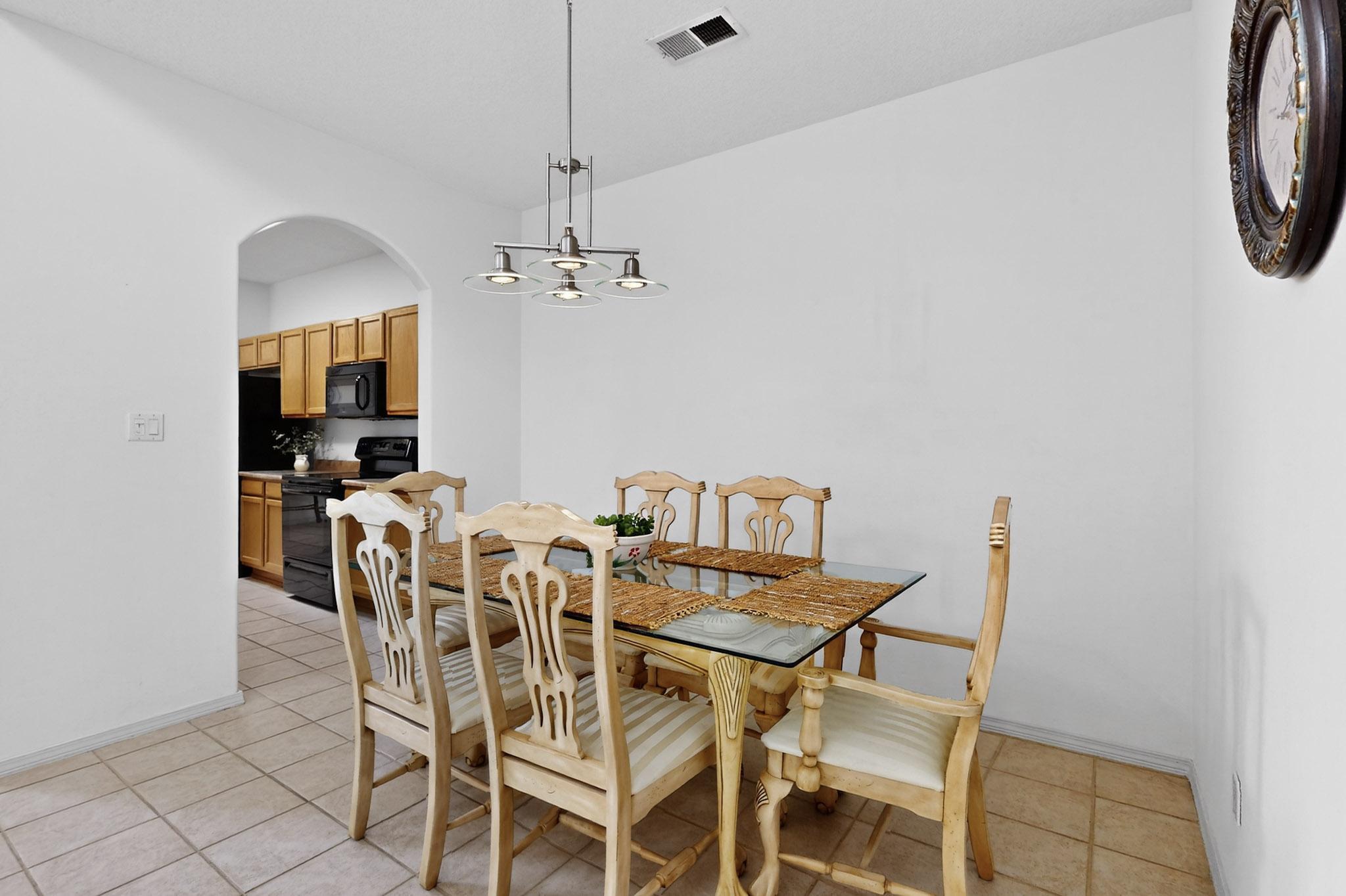 9708 Lagrima De Oro Road NE