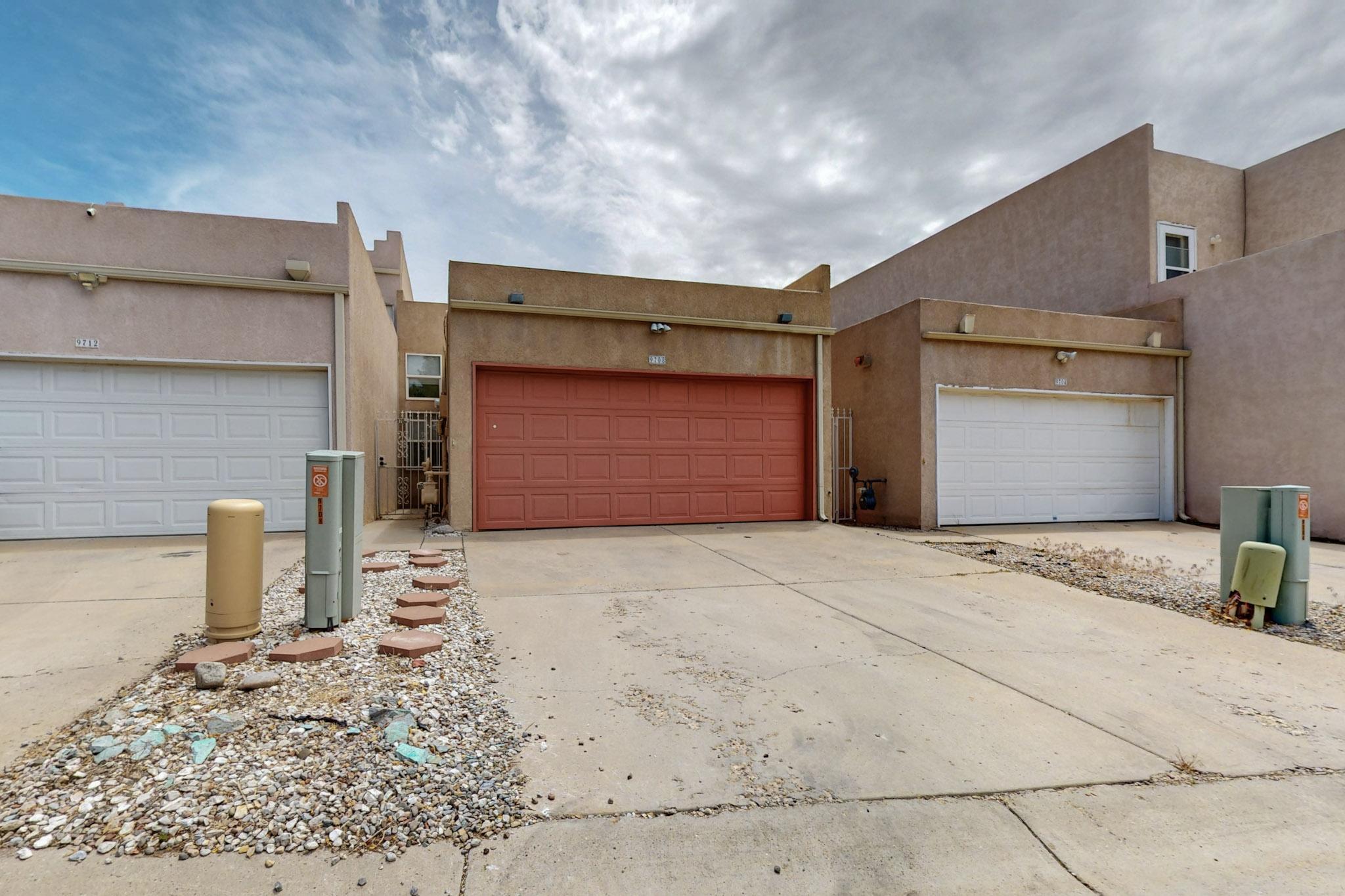 9708 Lagrima De Oro Road NE