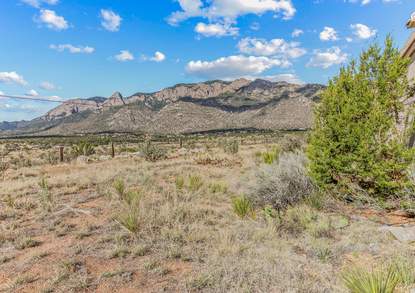 12511 ELENA Drive NE