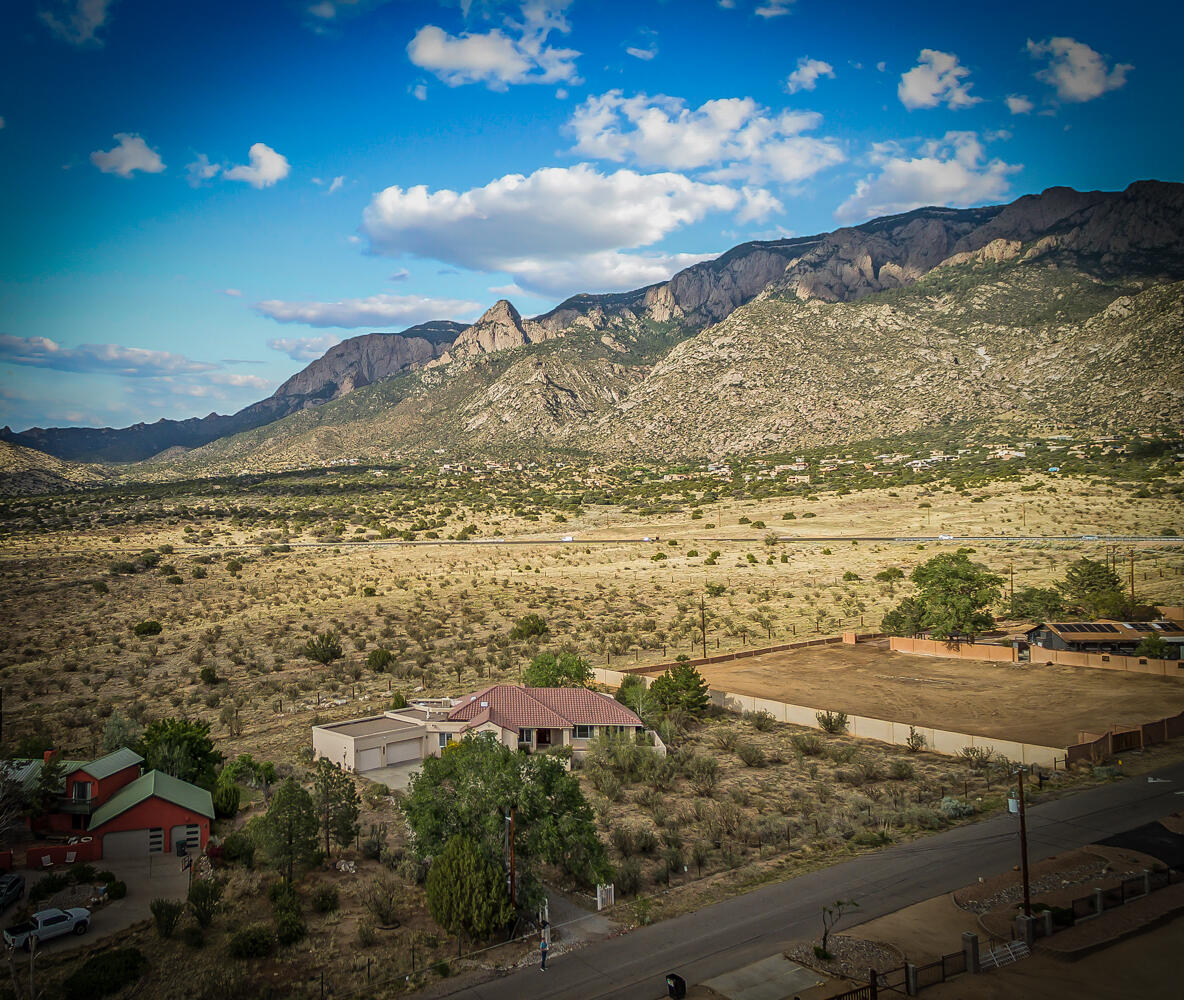 12511 ELENA Drive NE