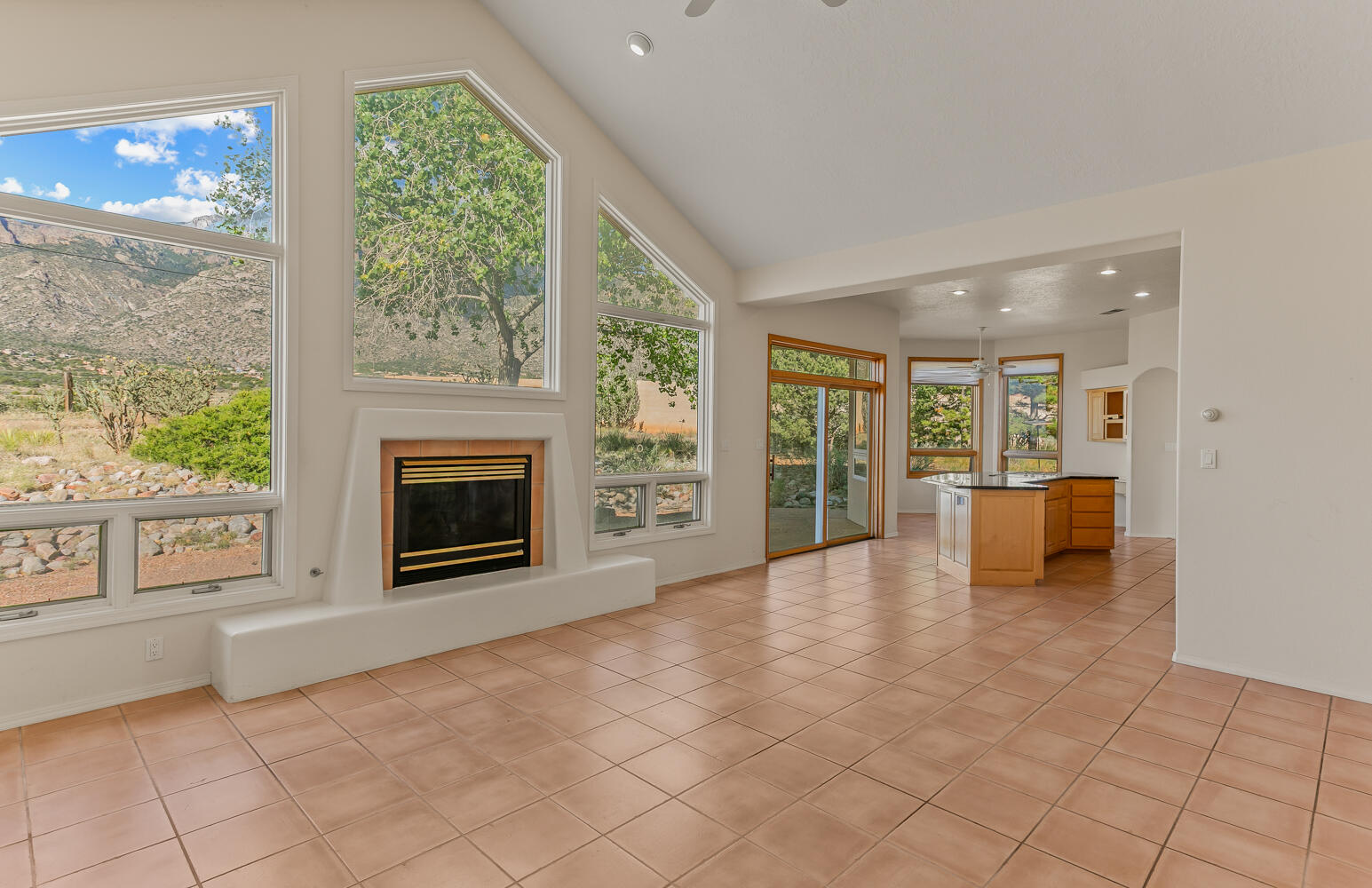 12511 ELENA Drive NE