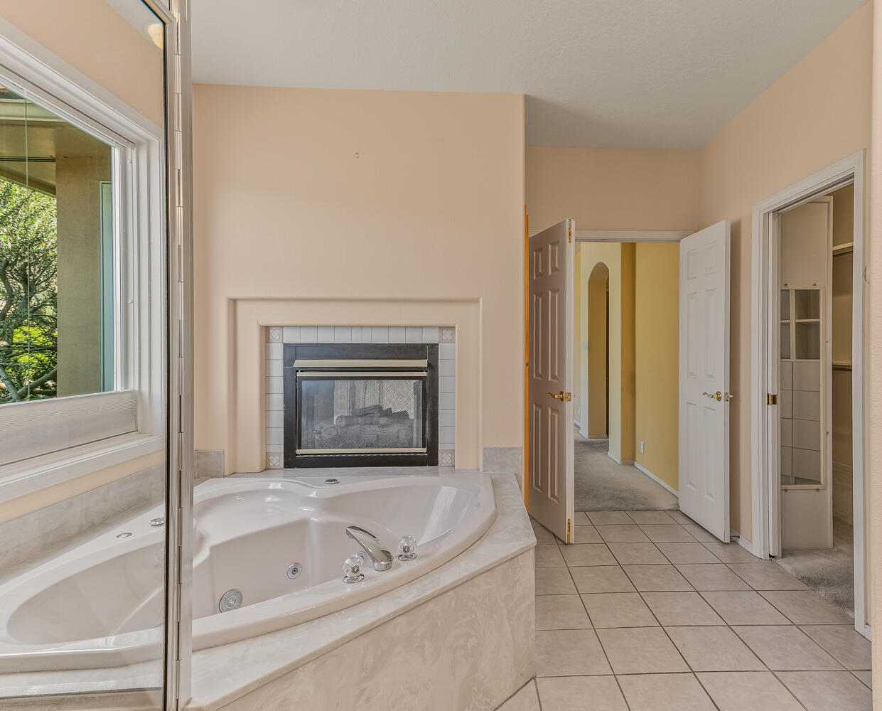 12511 ELENA Drive NE