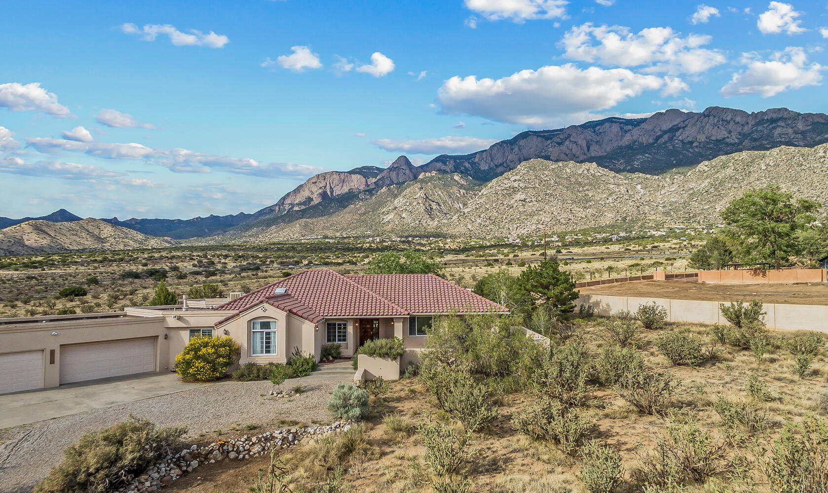 12511 ELENA Drive NE