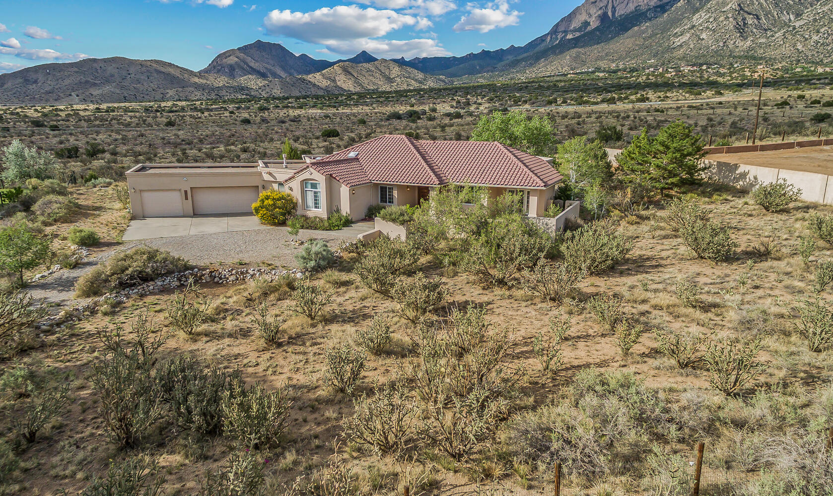 12511 ELENA Drive NE