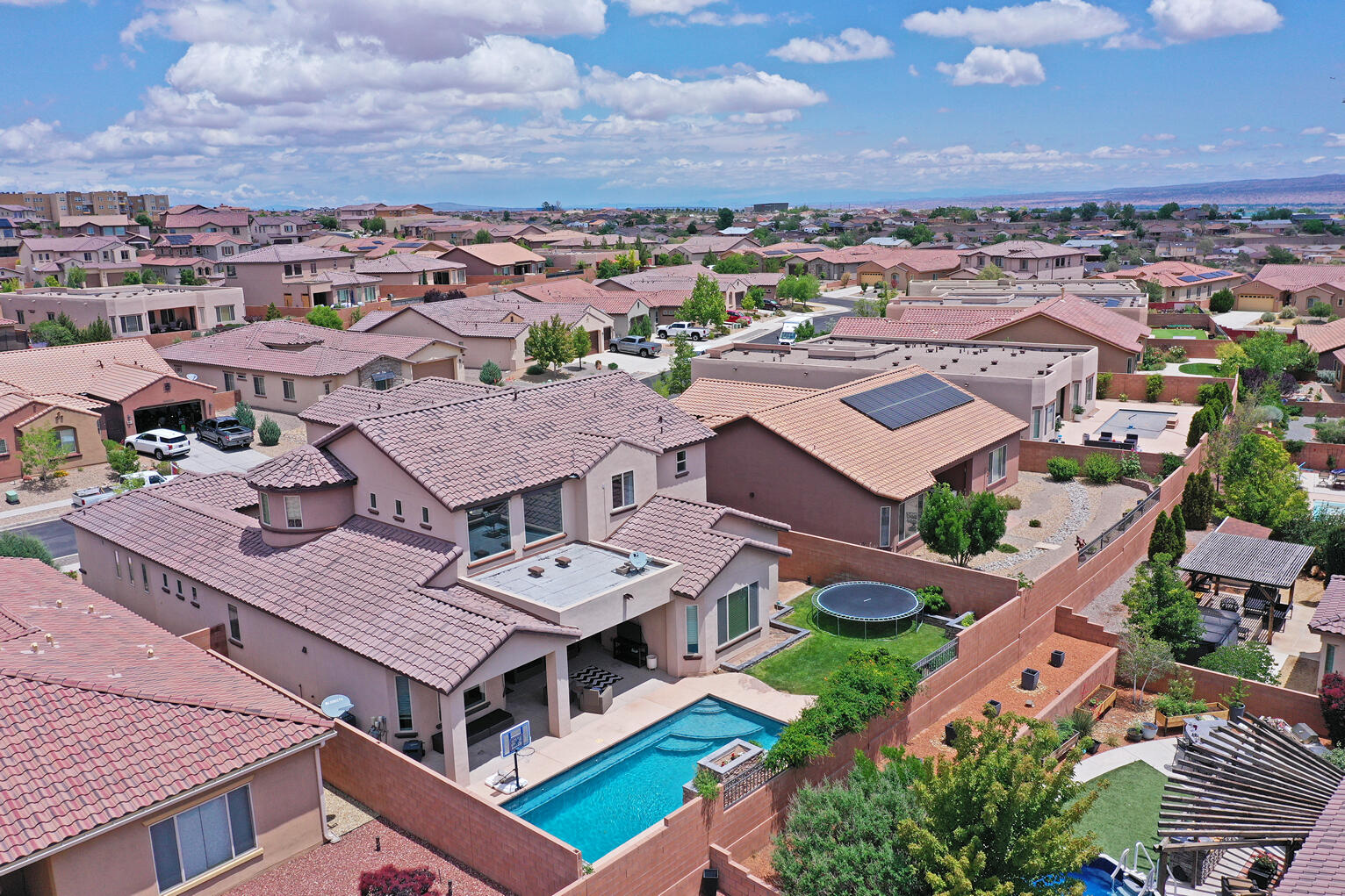 4011 PLAZA COLINA Lane NE