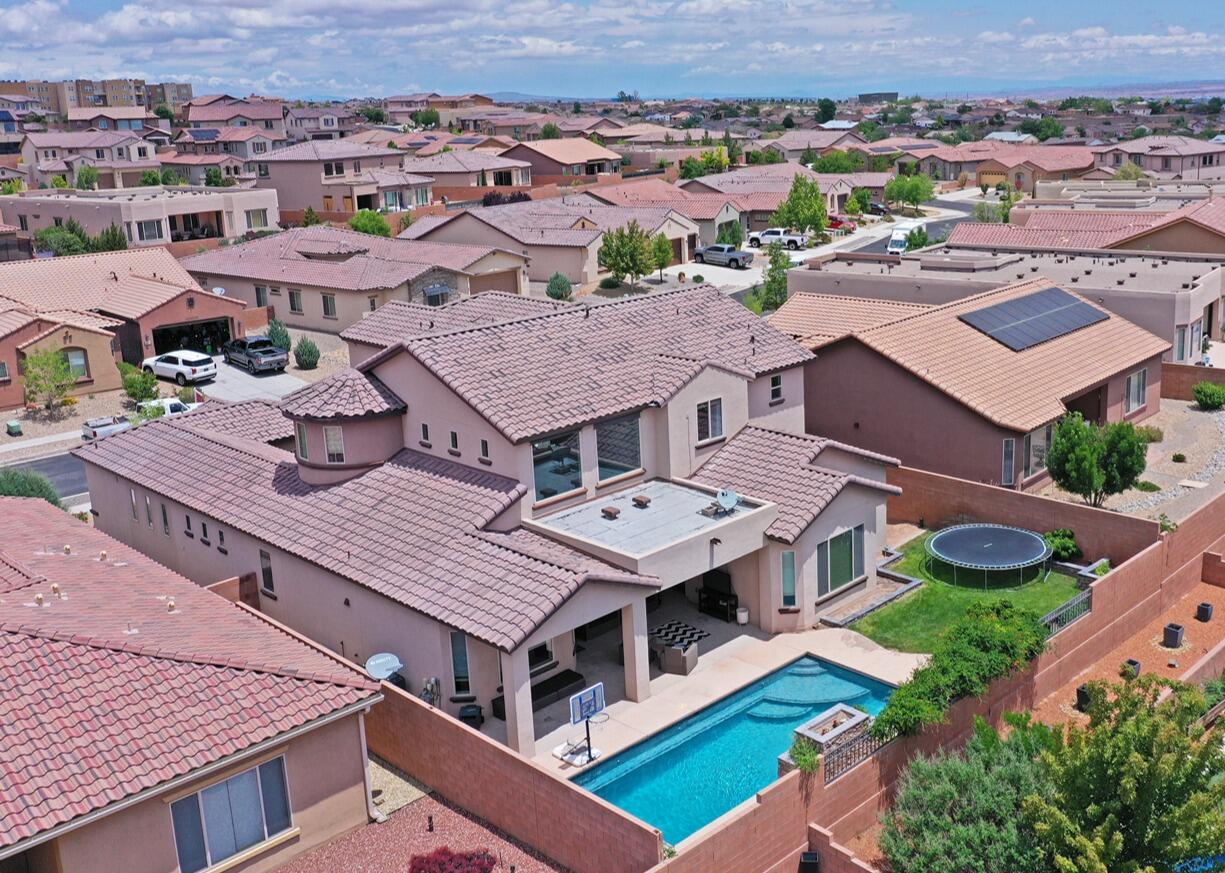 4011 PLAZA COLINA Lane NE