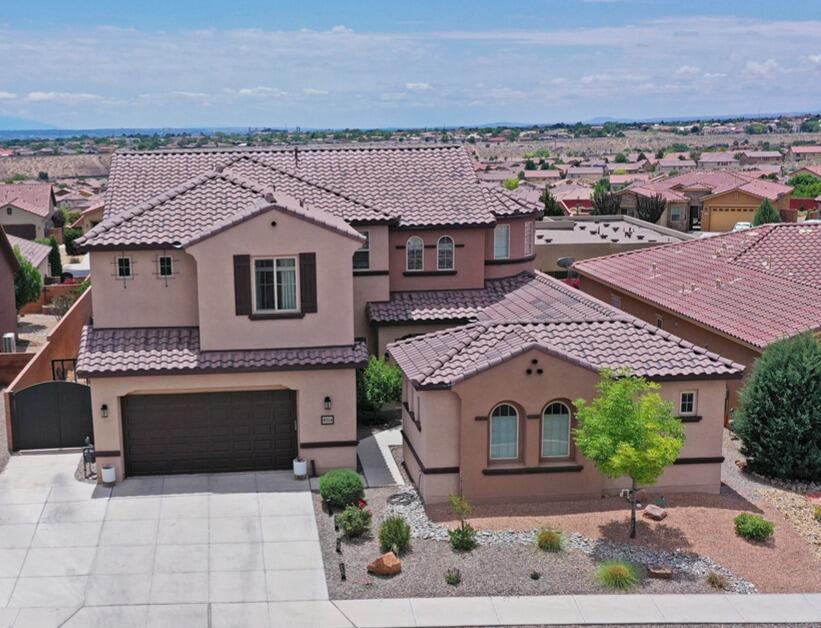 4011 PLAZA COLINA Lane NE