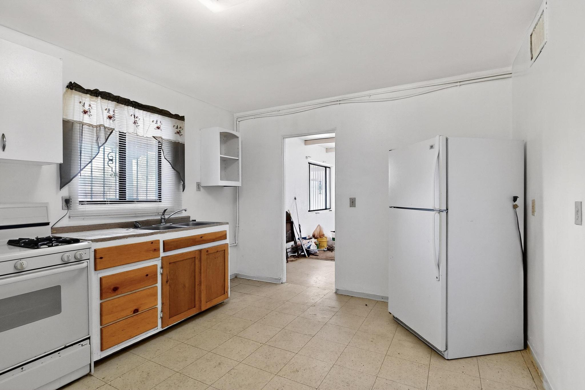 207 VERMONT Street NE