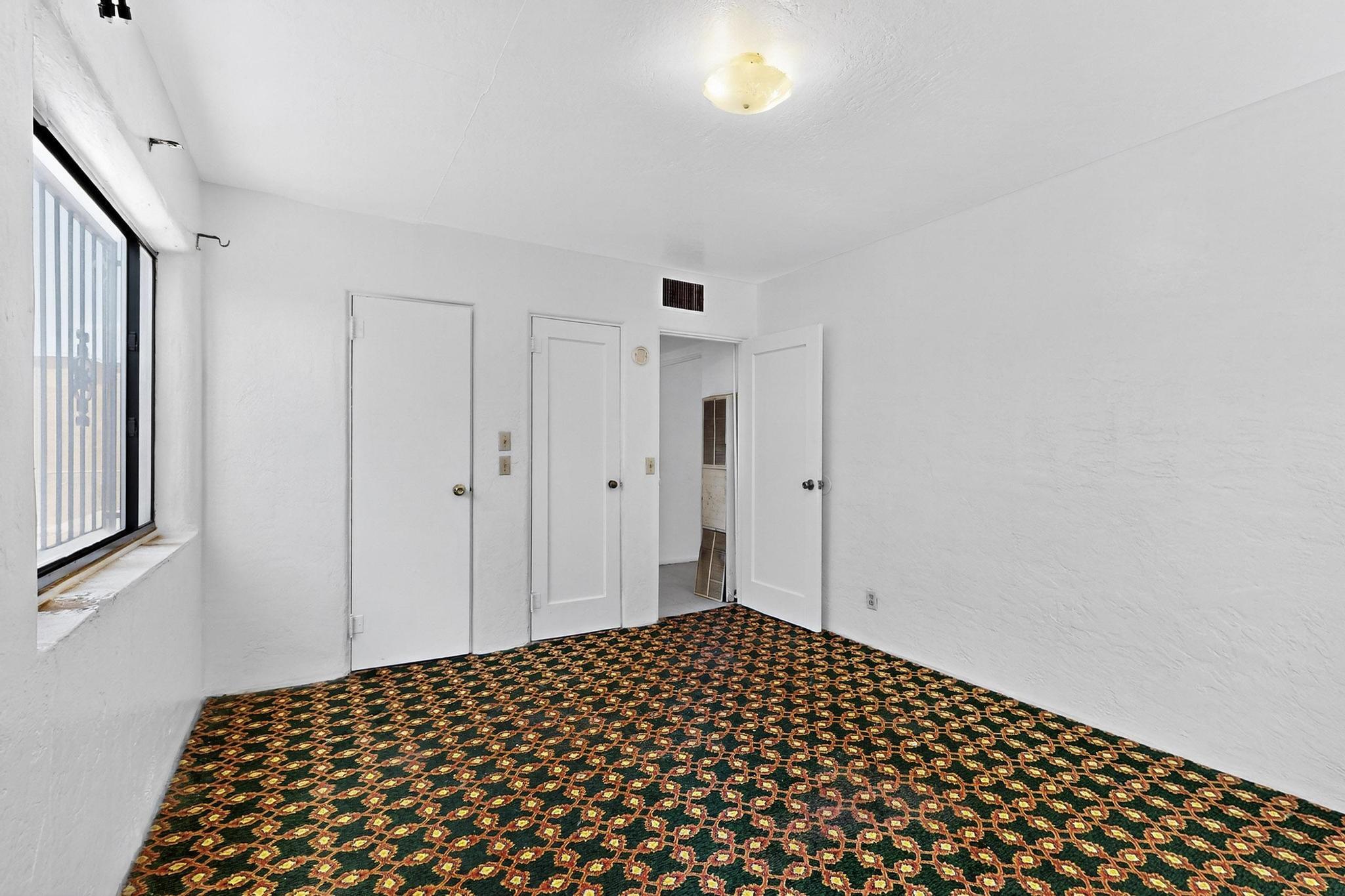 207 VERMONT Street NE