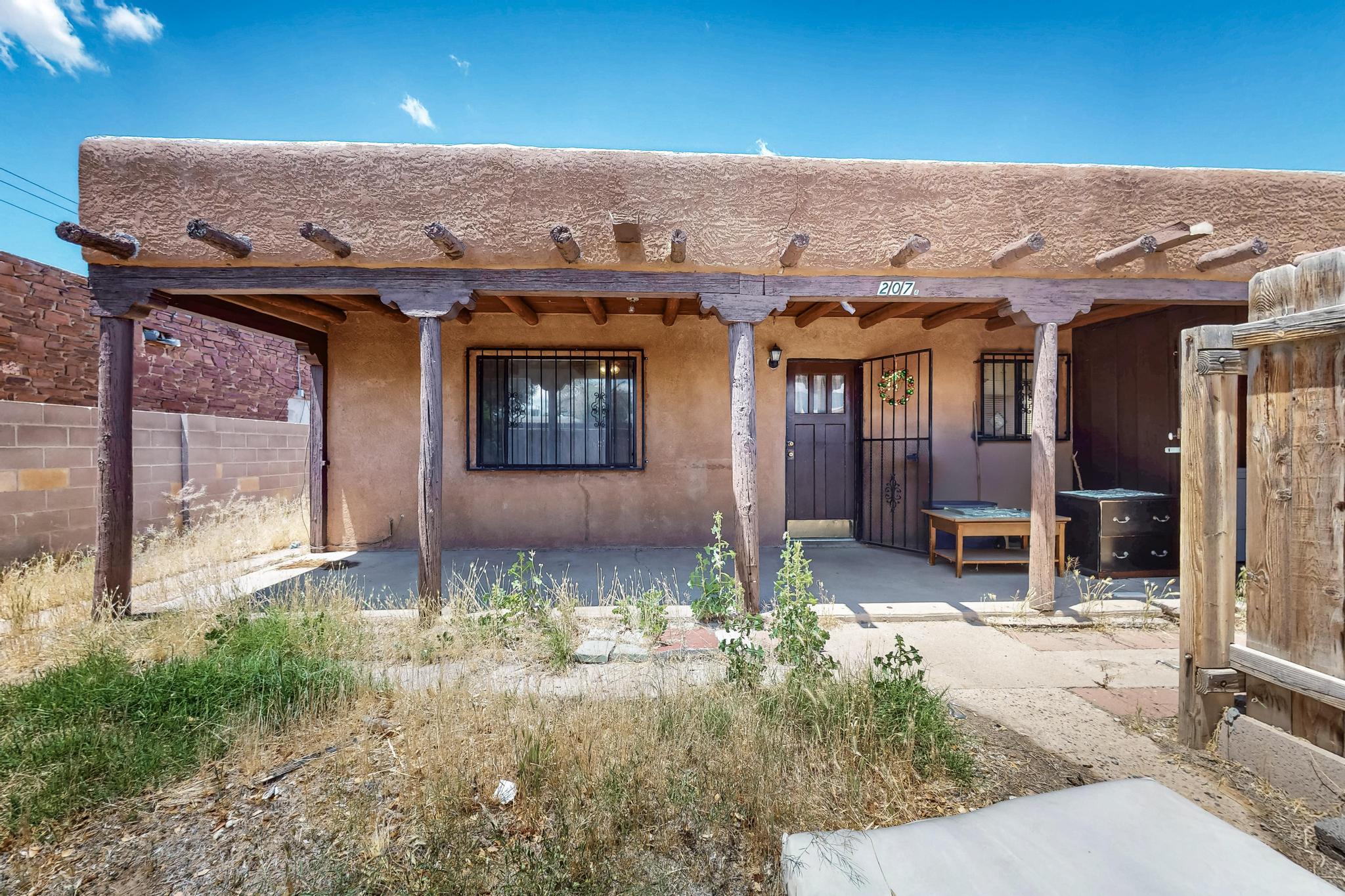 207 VERMONT Street NE