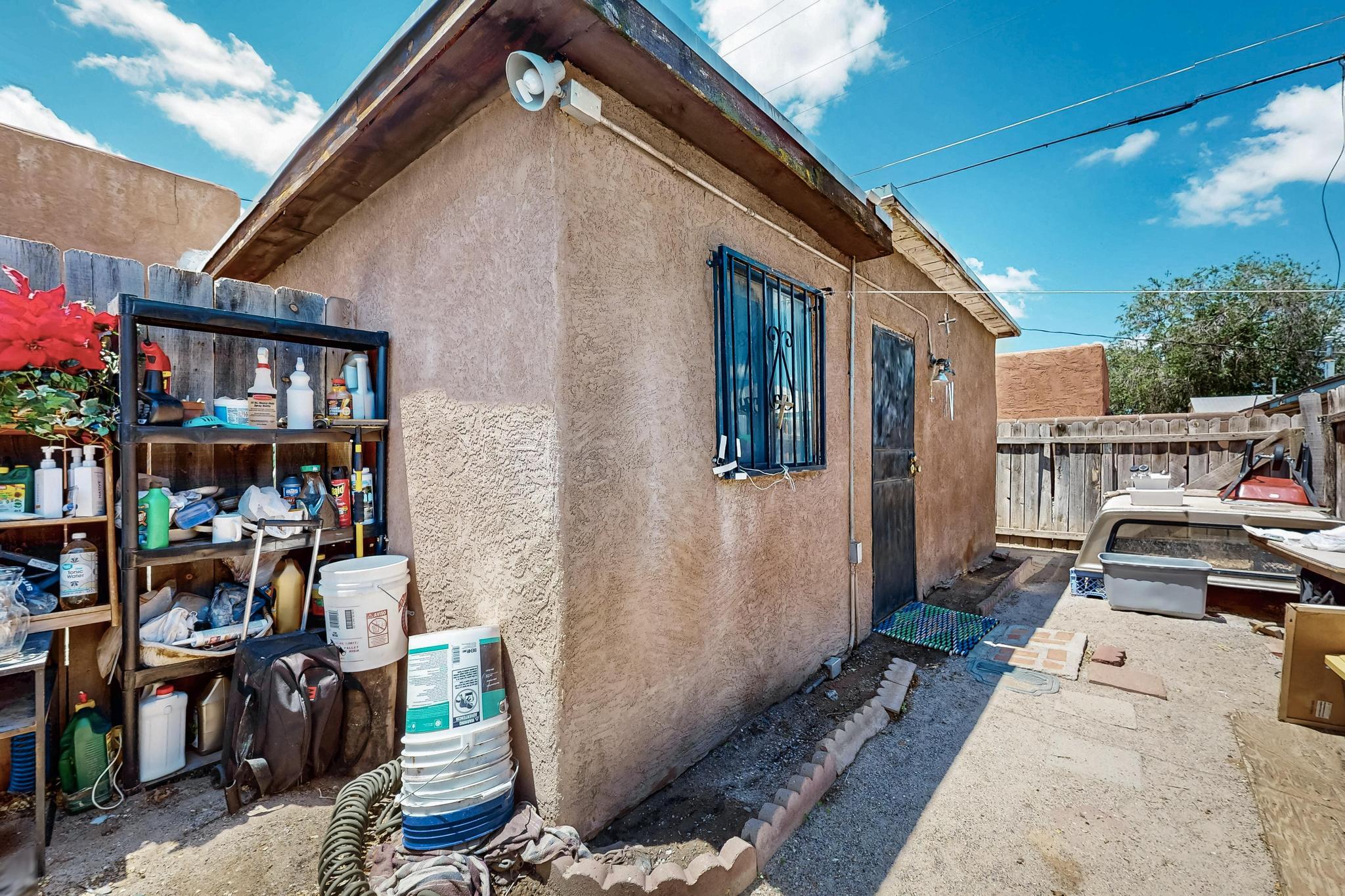 207 VERMONT Street NE