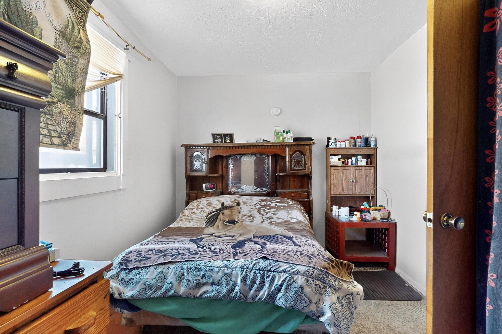 207 VERMONT Street NE