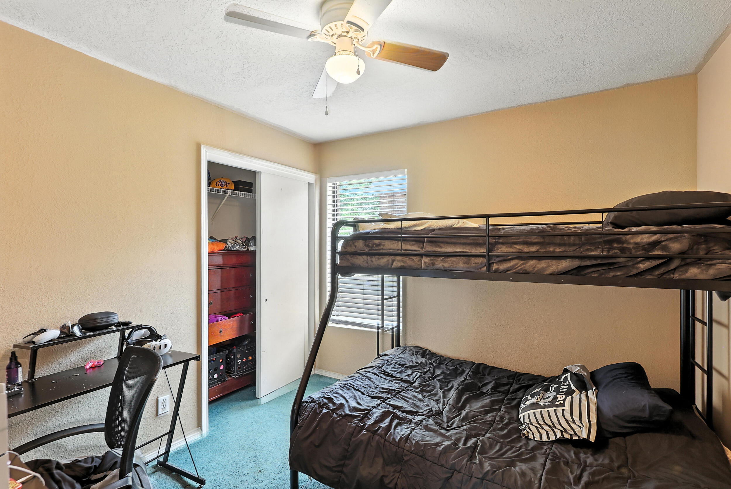 1983 MAESTAS Drive SW