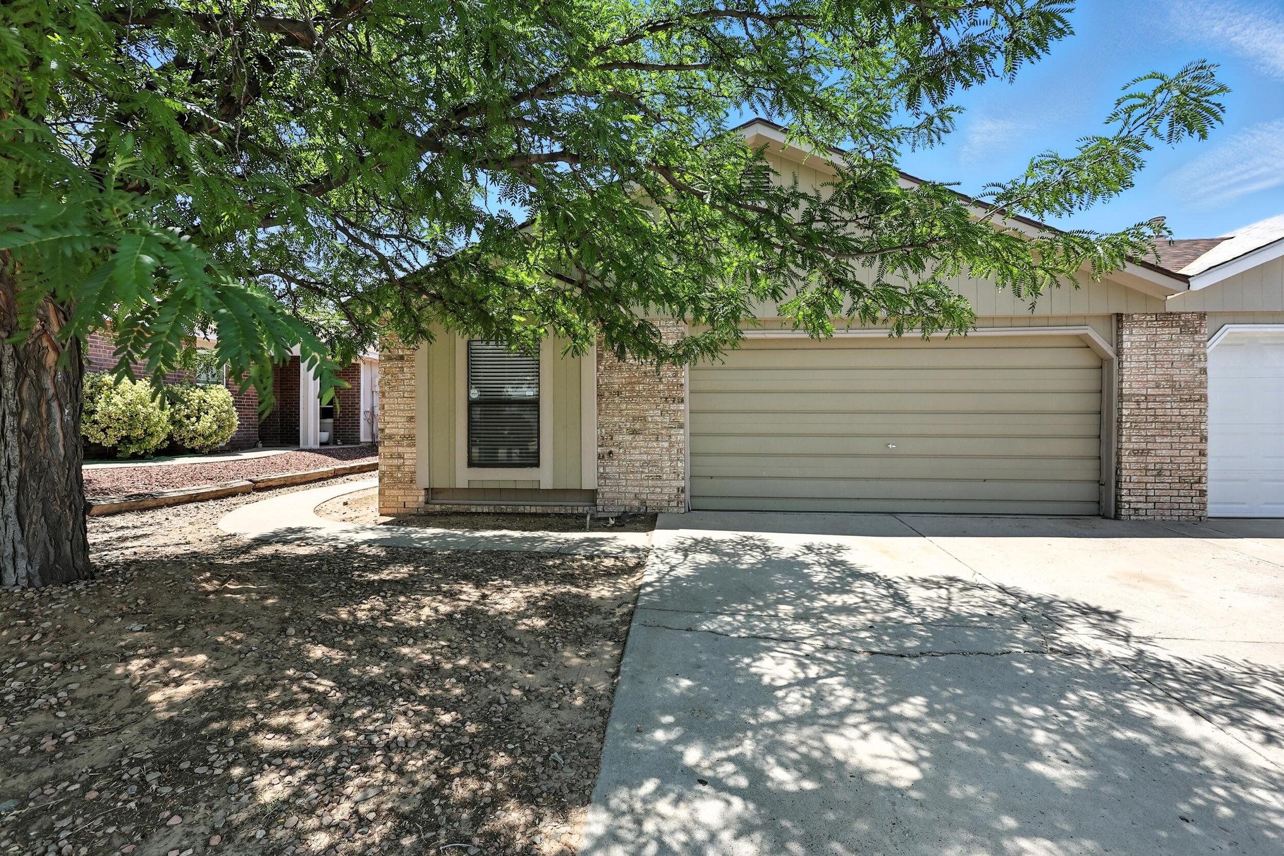 1983 MAESTAS Drive SW