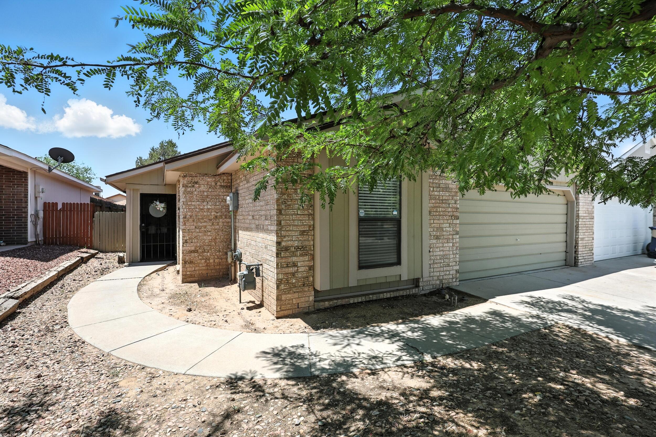 1983 MAESTAS Drive SW